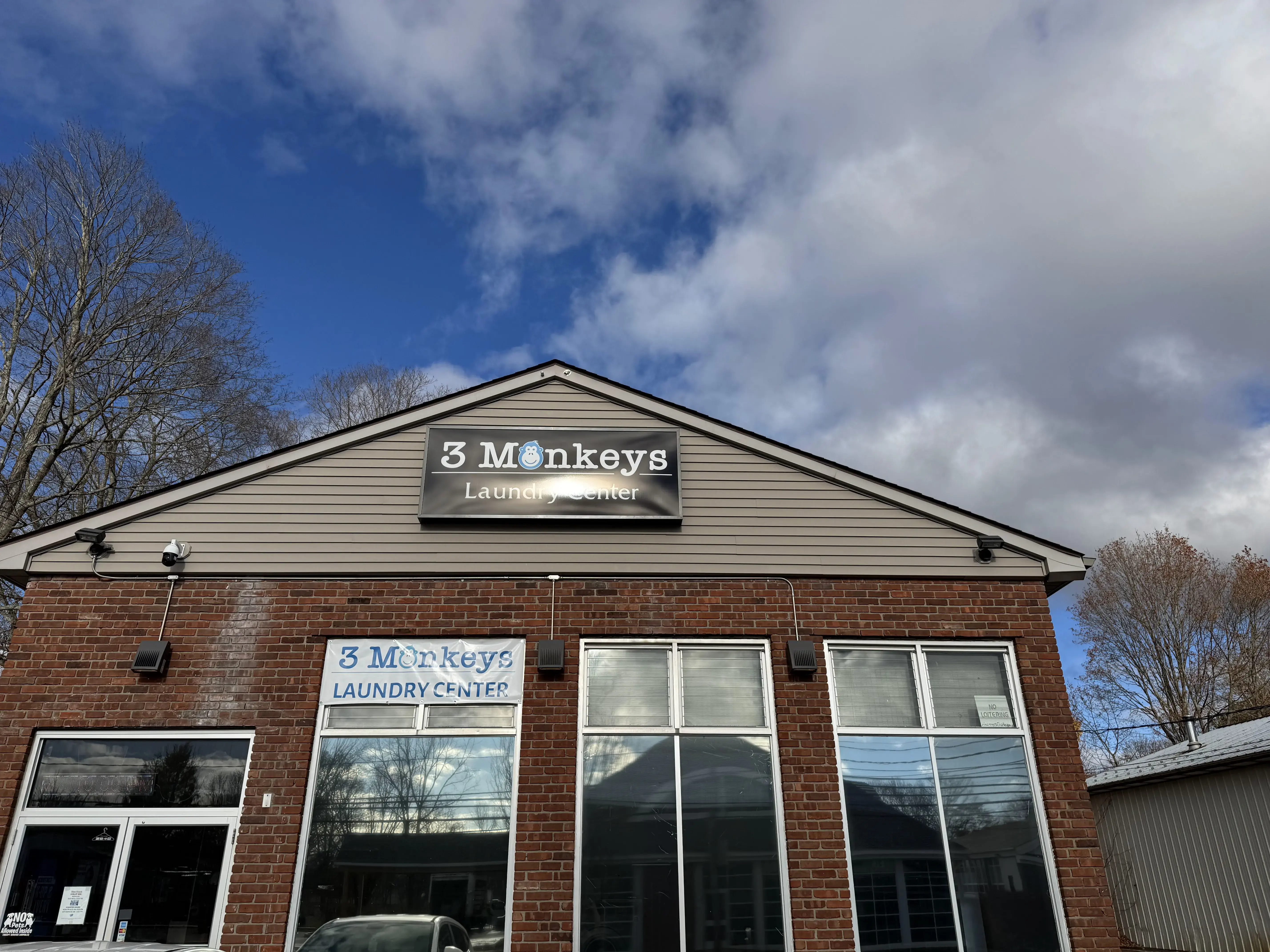 3 Monkeys Laundry - Image 2