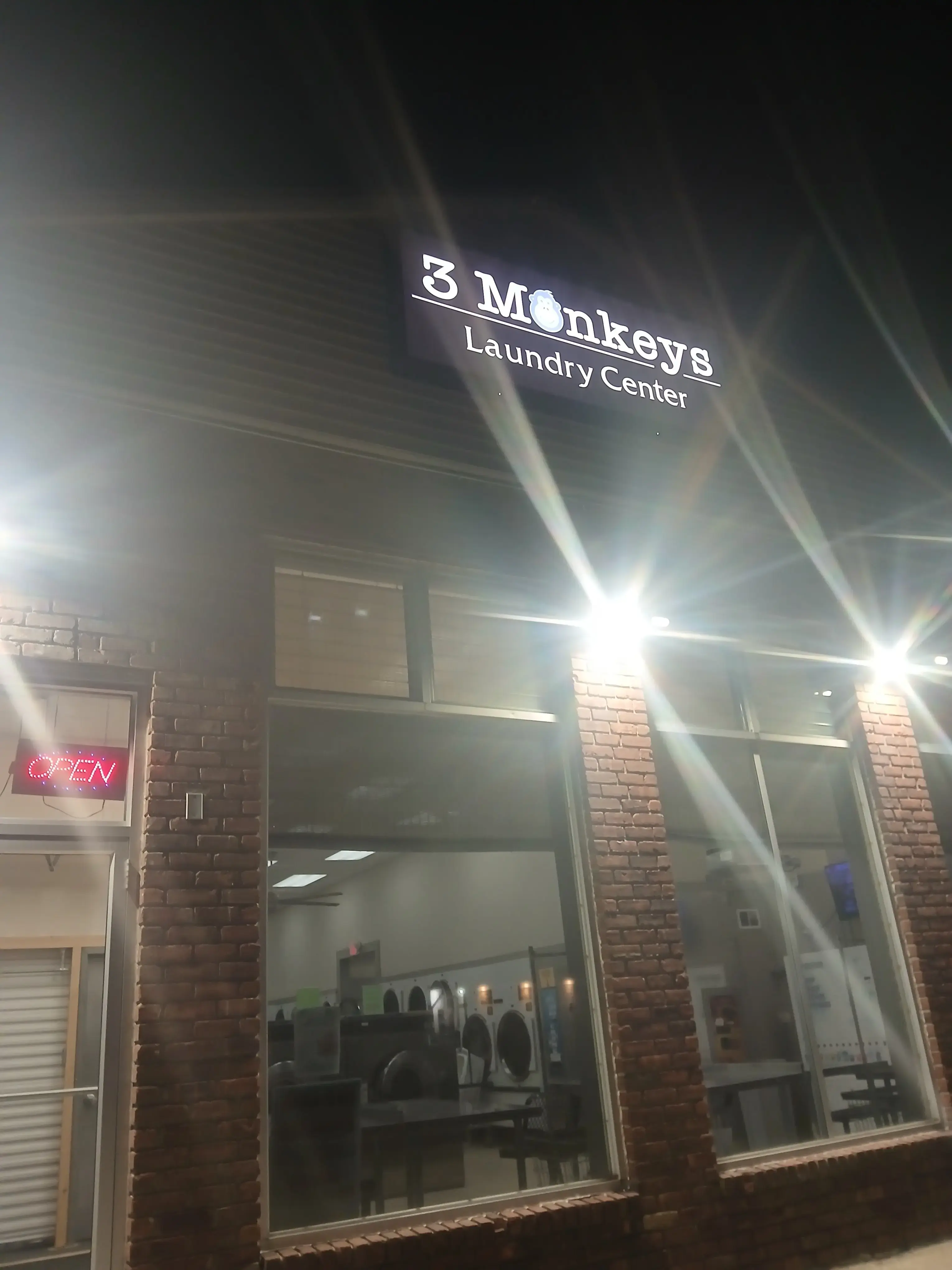 3 Monkeys Laundry - Image 9