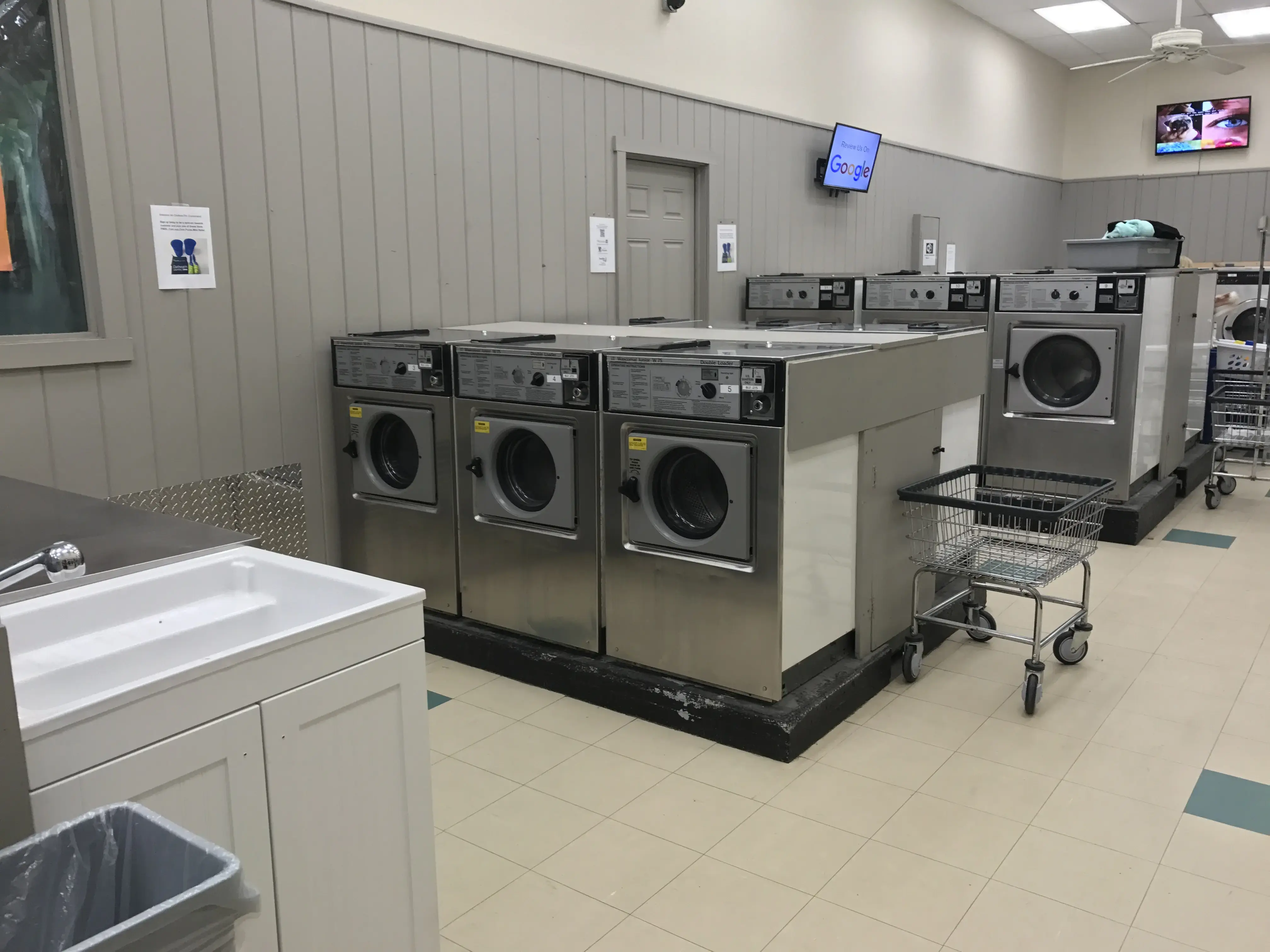 3 Monkeys Laundry thumbnail 6