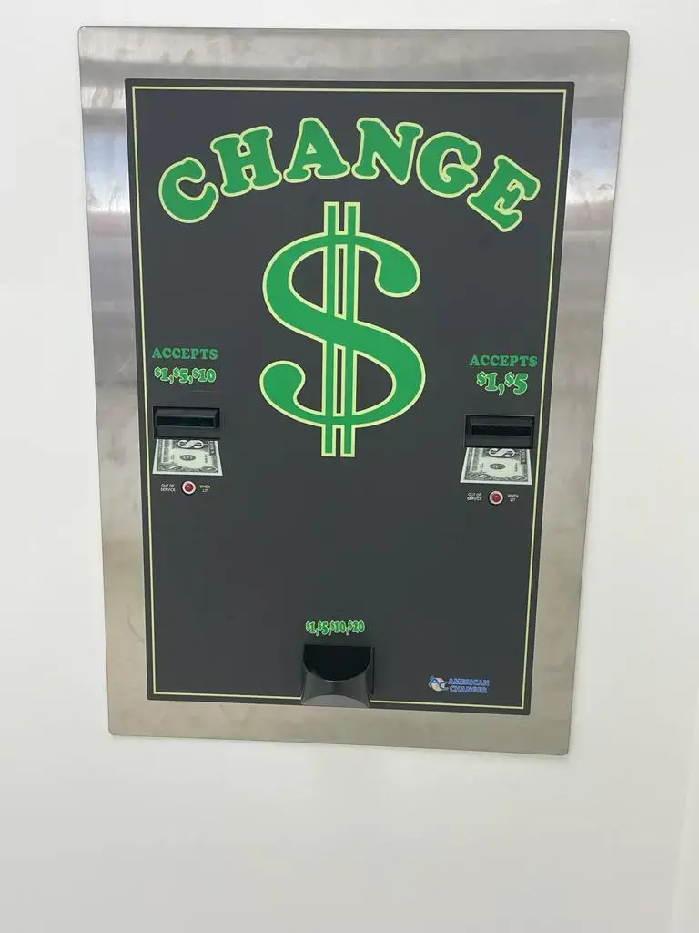 301 Coin Laundry & Car Wash - Image 13