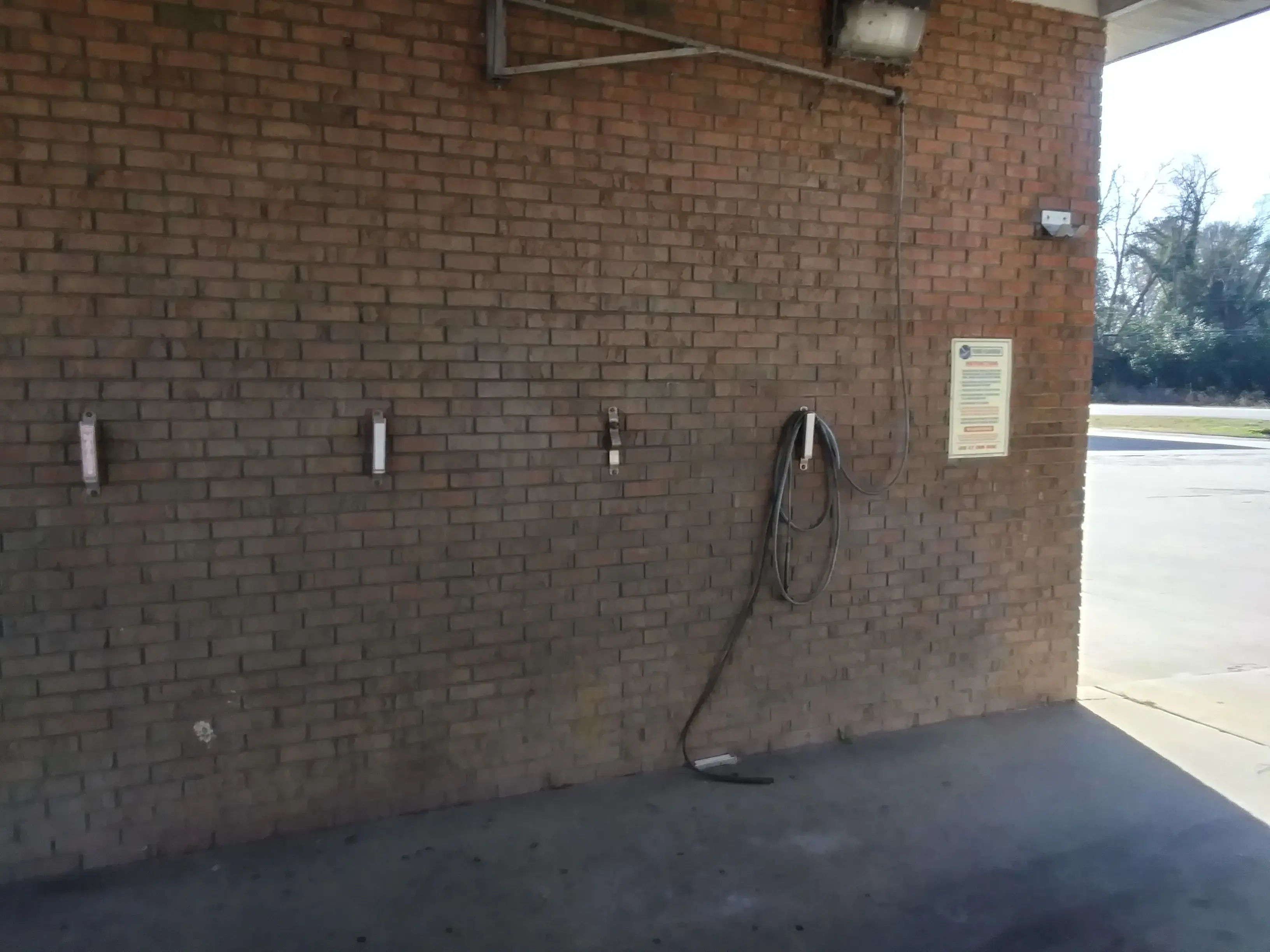 301 Coin Laundry & Car Wash - Image 2