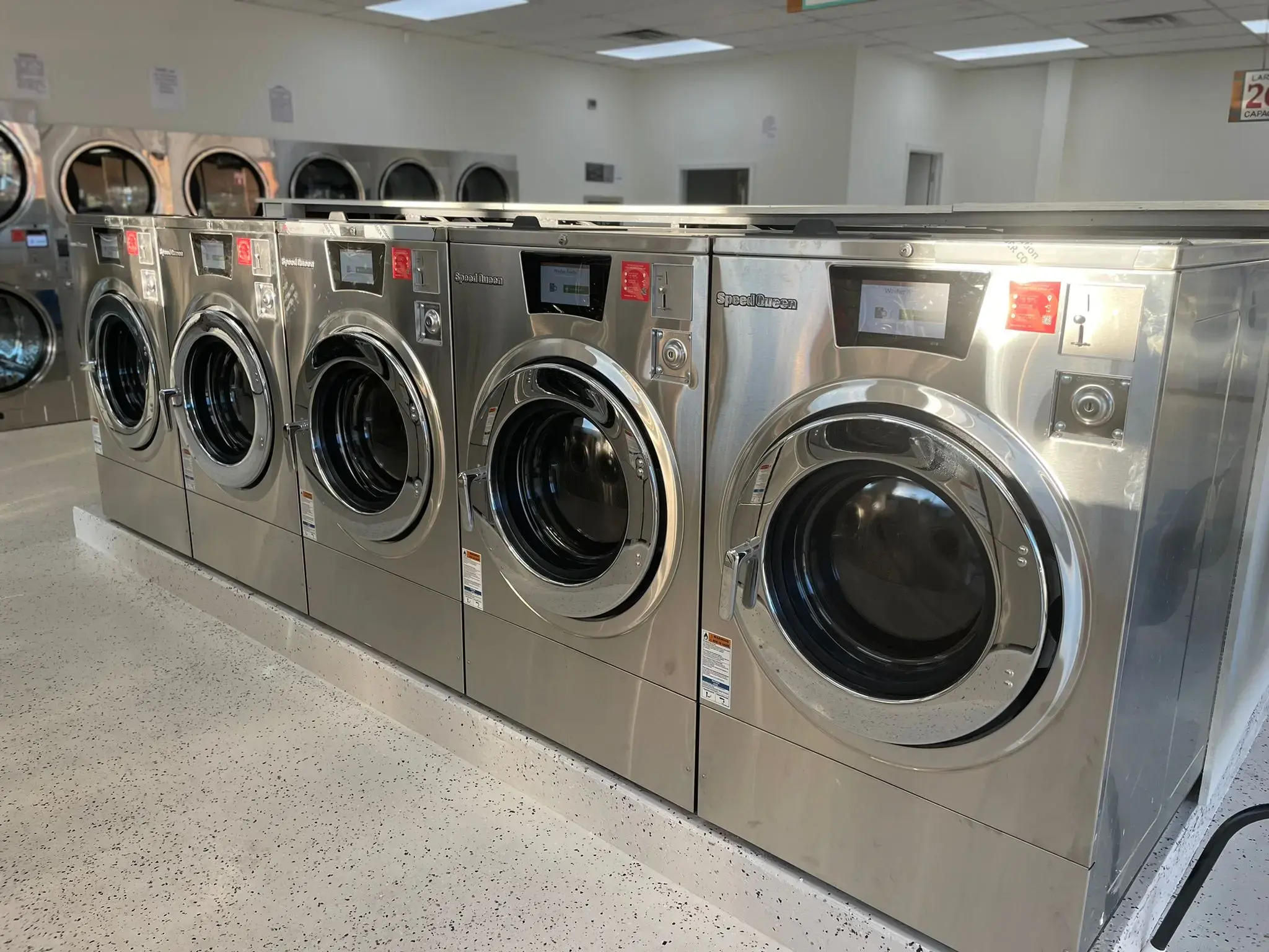 301 Coin Laundry & Car Wash - Image 11