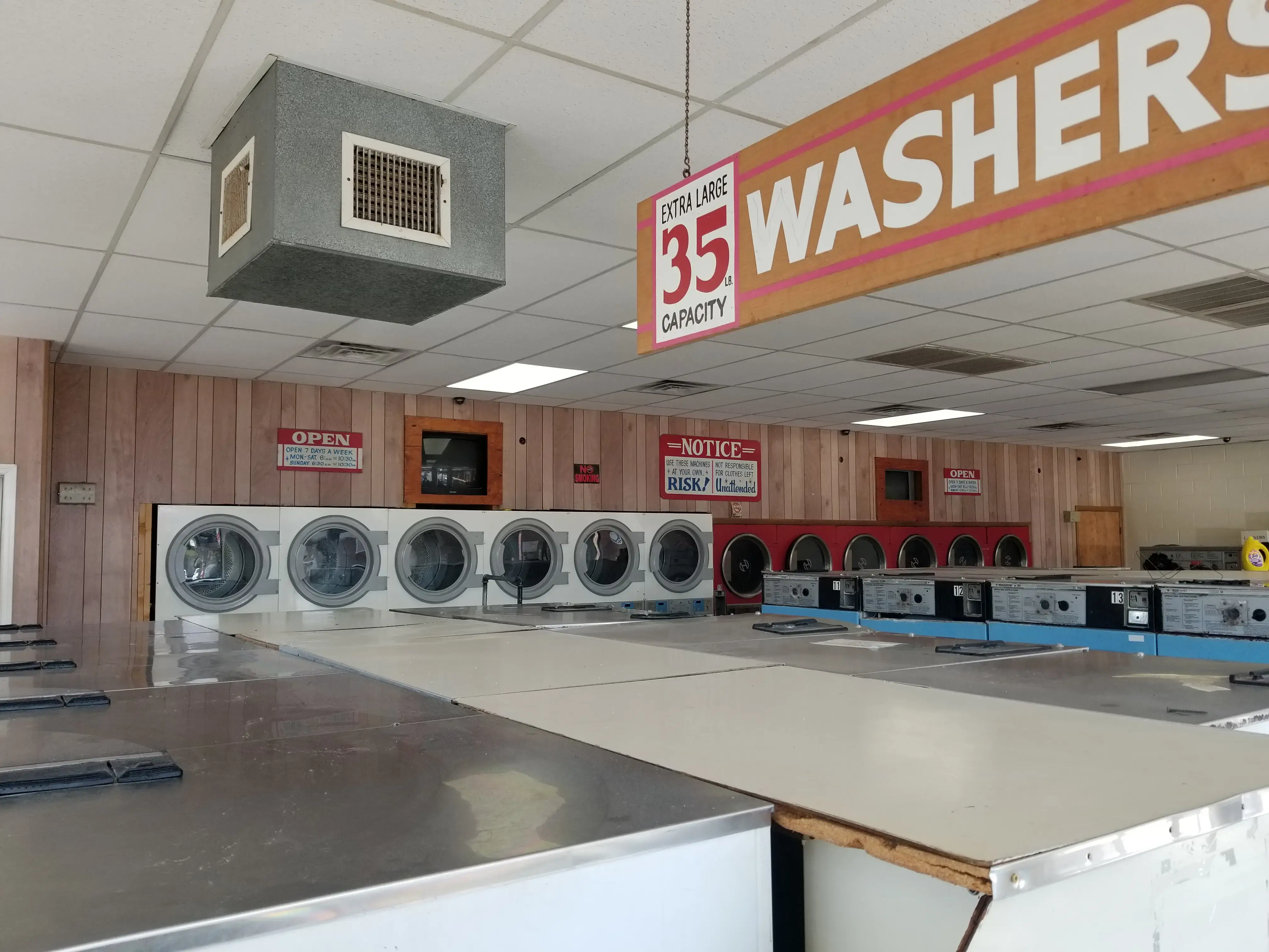 301 Coin Laundry & Car Wash thumbnail 3