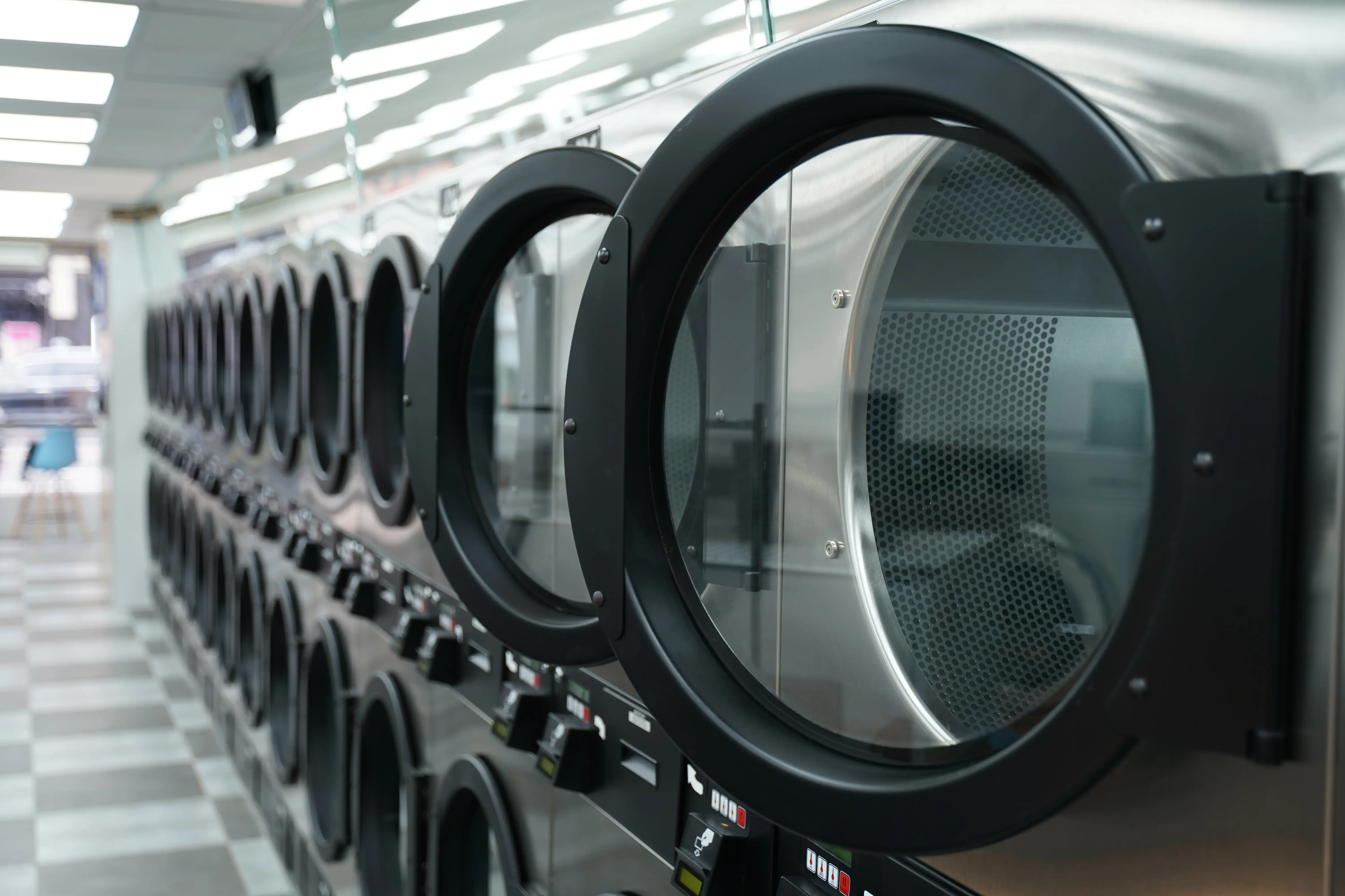 31-A Laundromat - Image 7