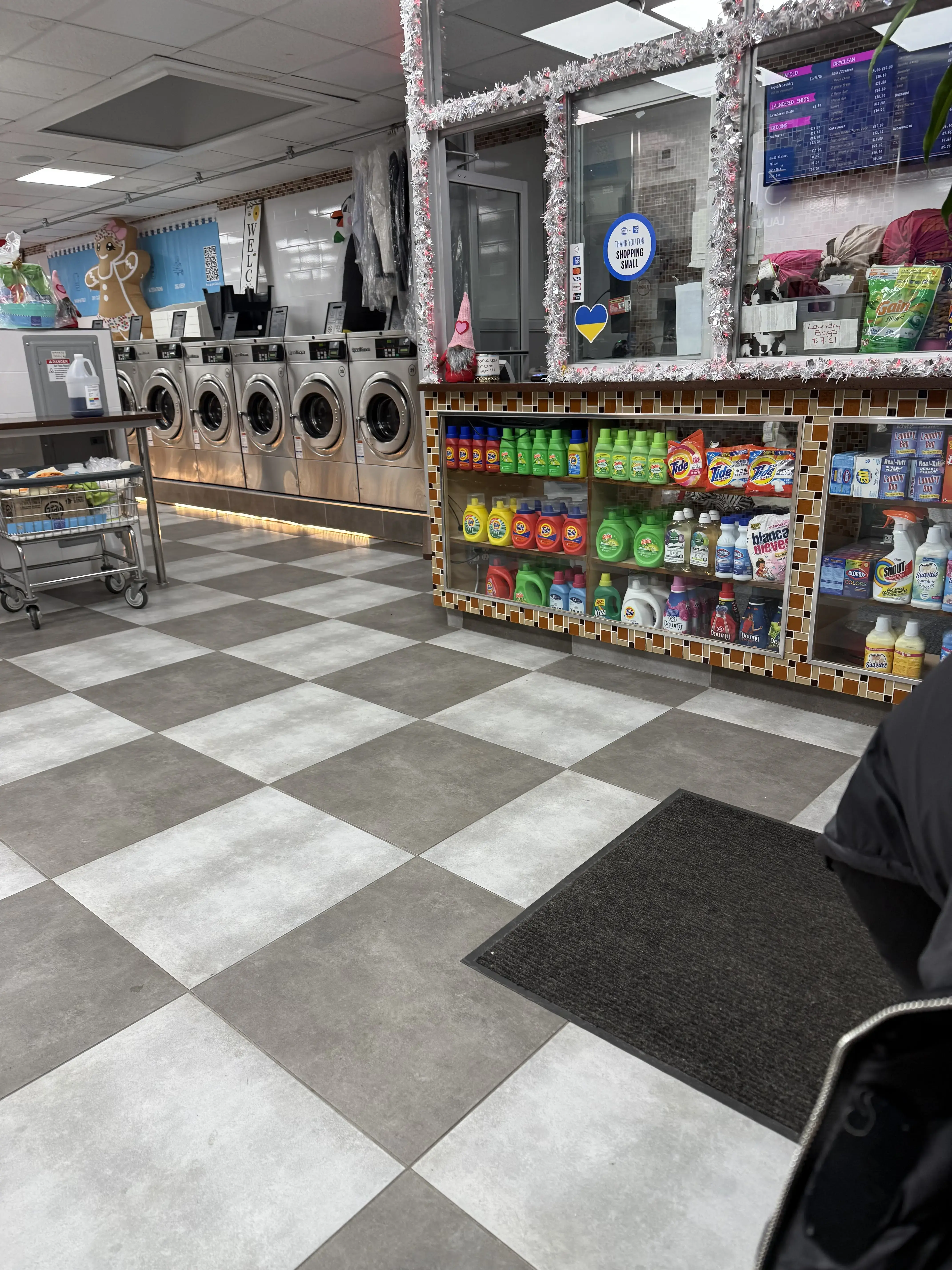 31-A Laundromat - Image 13