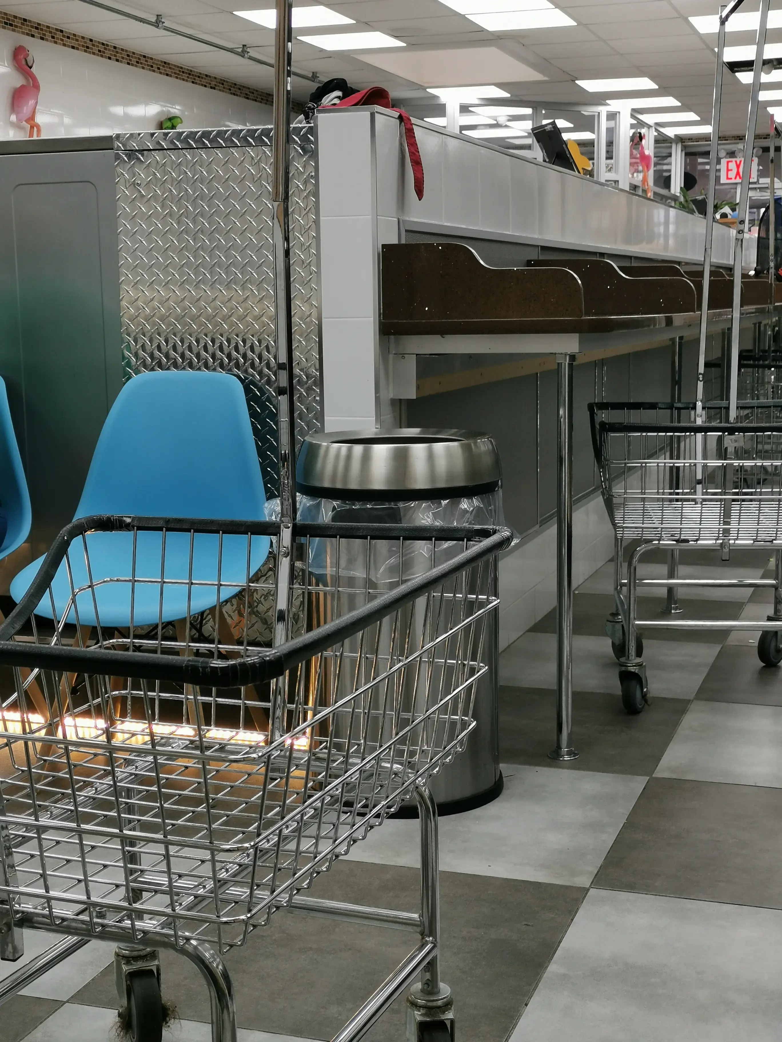 31-A Laundromat thumbnail 11