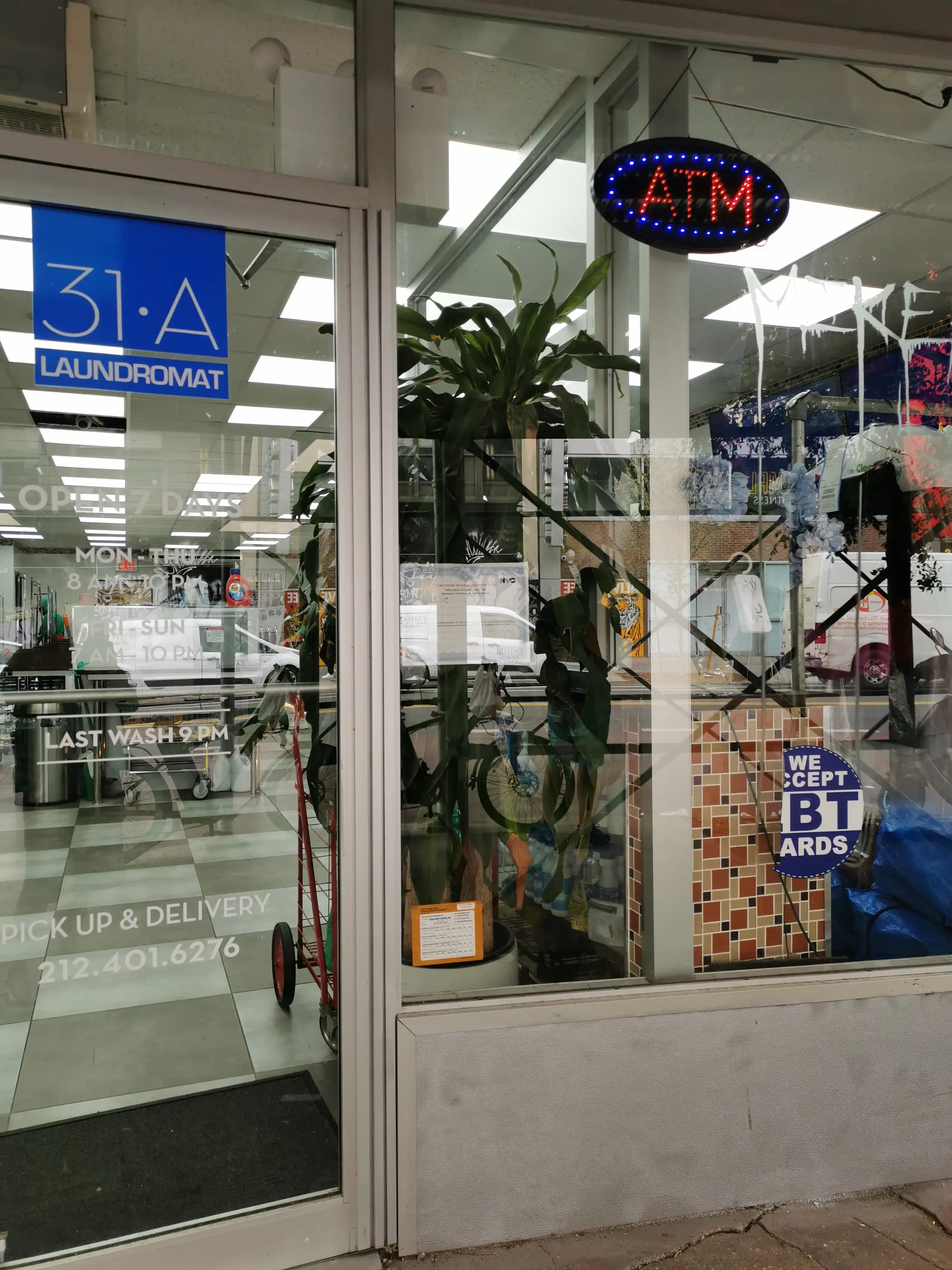 31-A Laundromat thumbnail 15