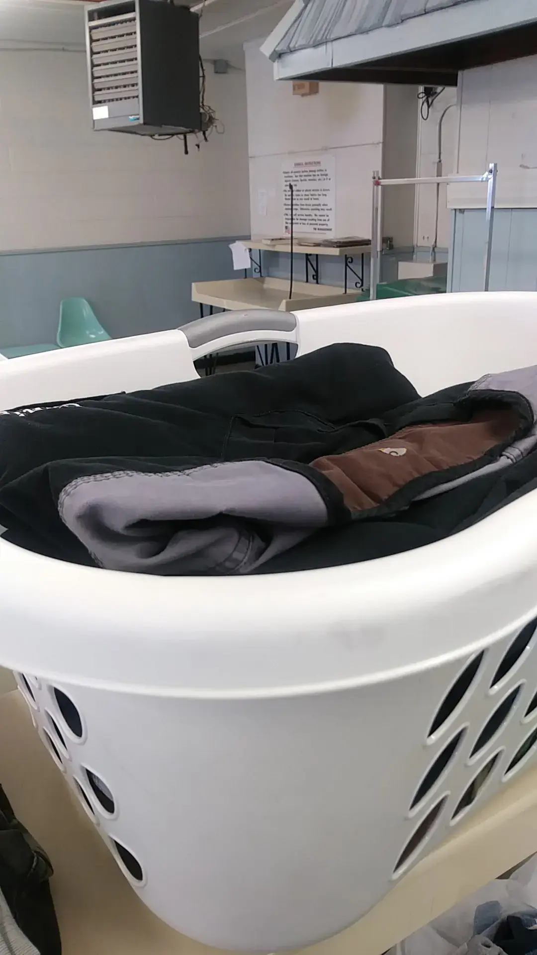 32nd Street Laundry Land Laundromat thumbnail 10