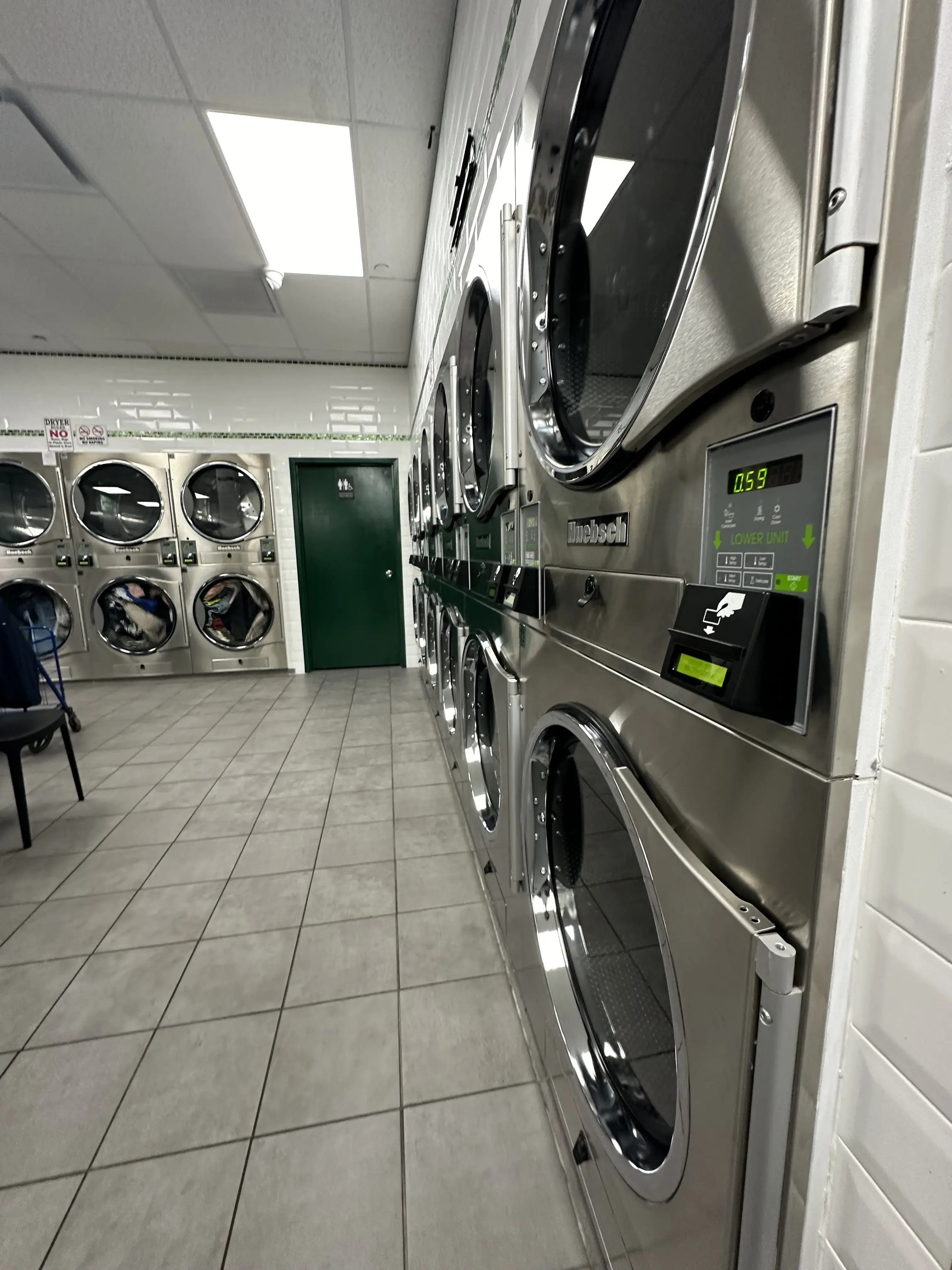 4 Seasons Fresh Laundromat thumbnail 12