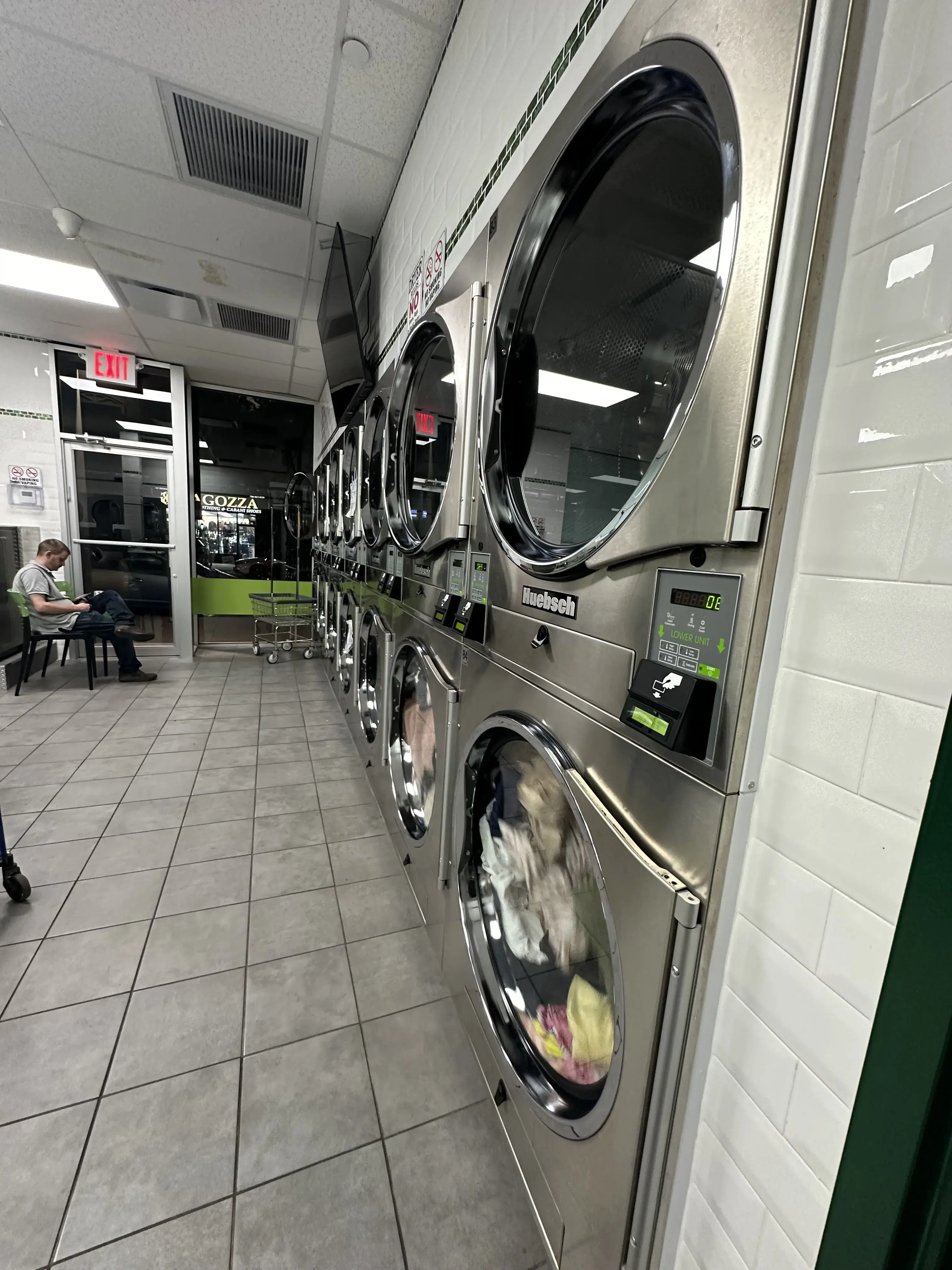 4 Seasons Fresh Laundromat thumbnail 10