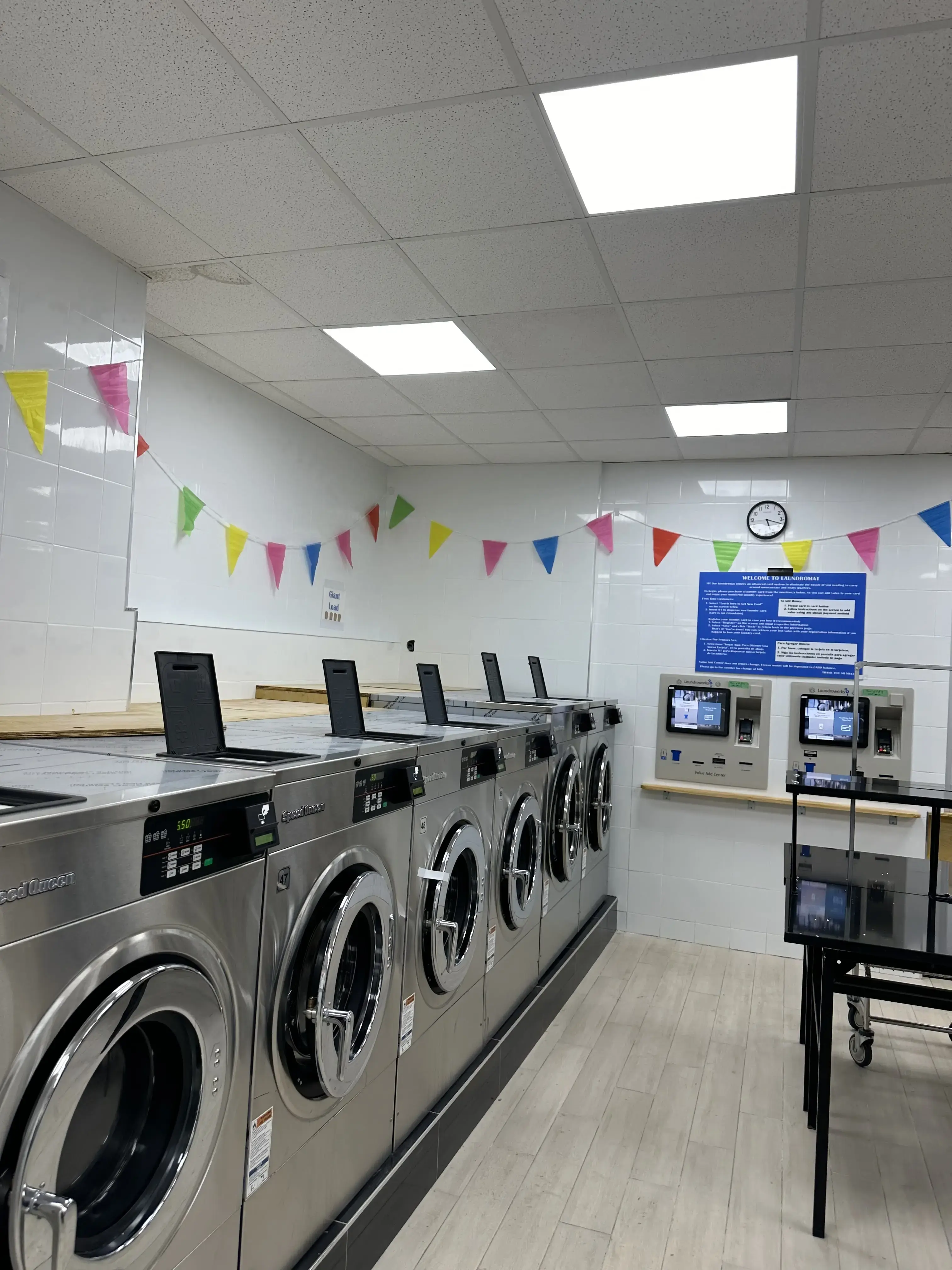 4359 Laundromat thumbnail 6