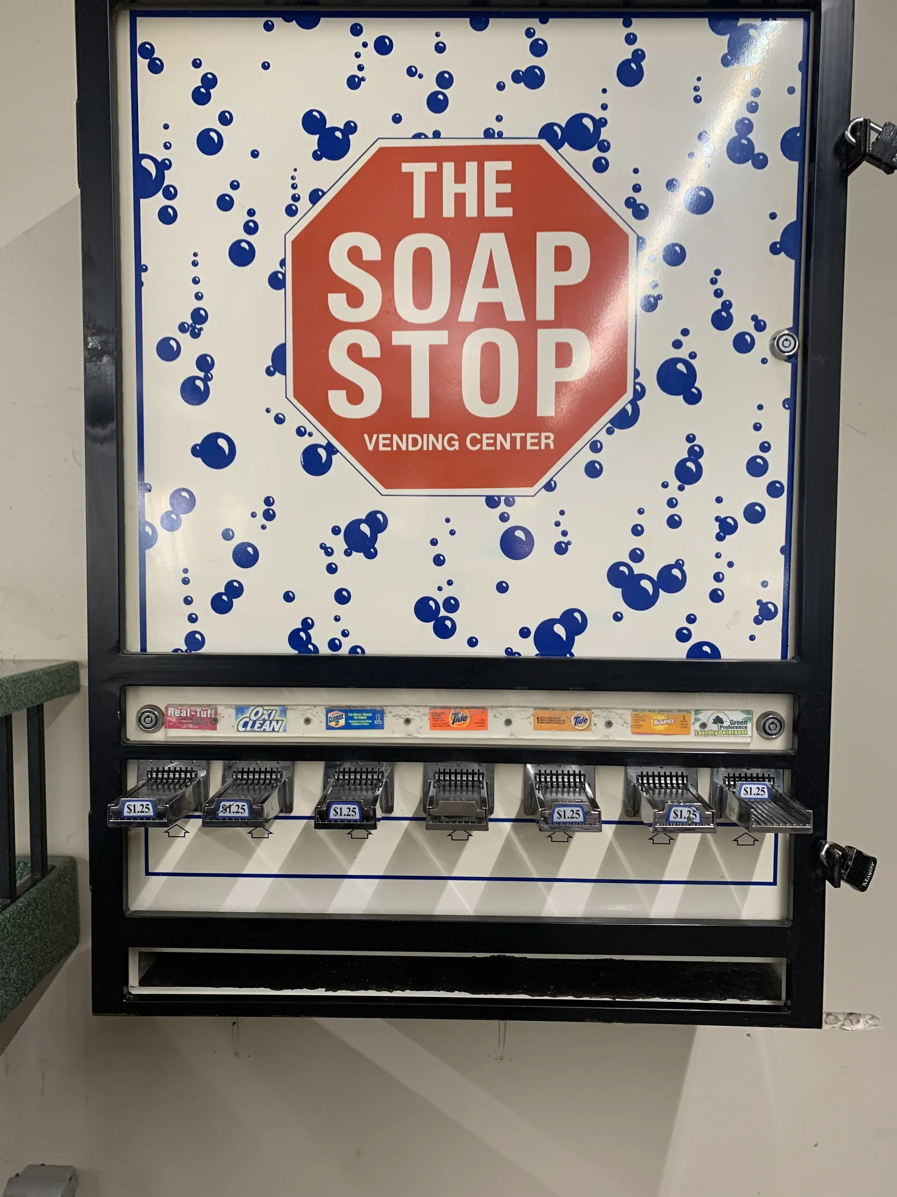 49er Coin Laundry - Image 15