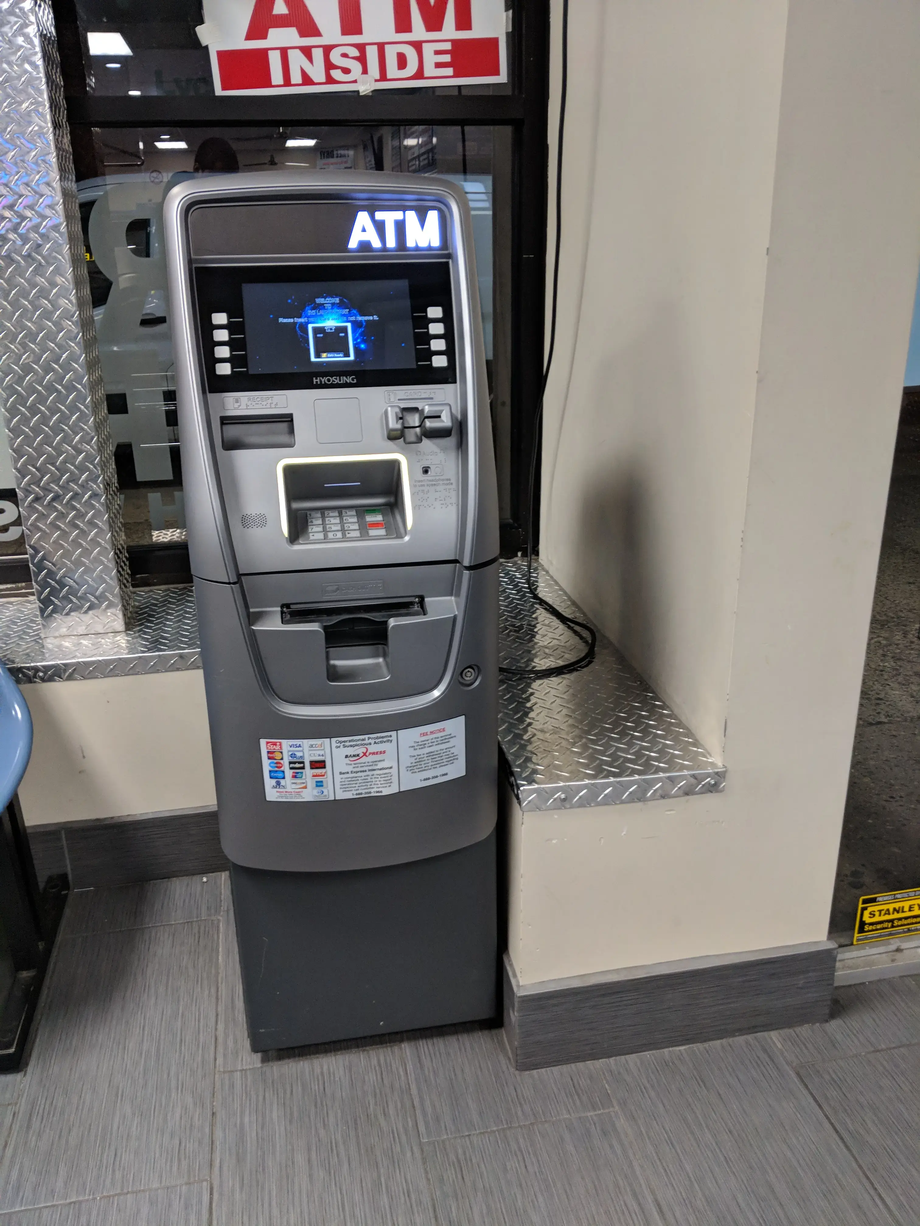 4J Laundromat - Image 16