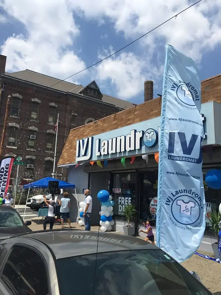 4J Laundromat thumbnail 7