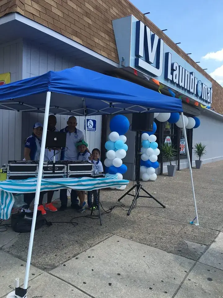 4J Laundromat - Image 9