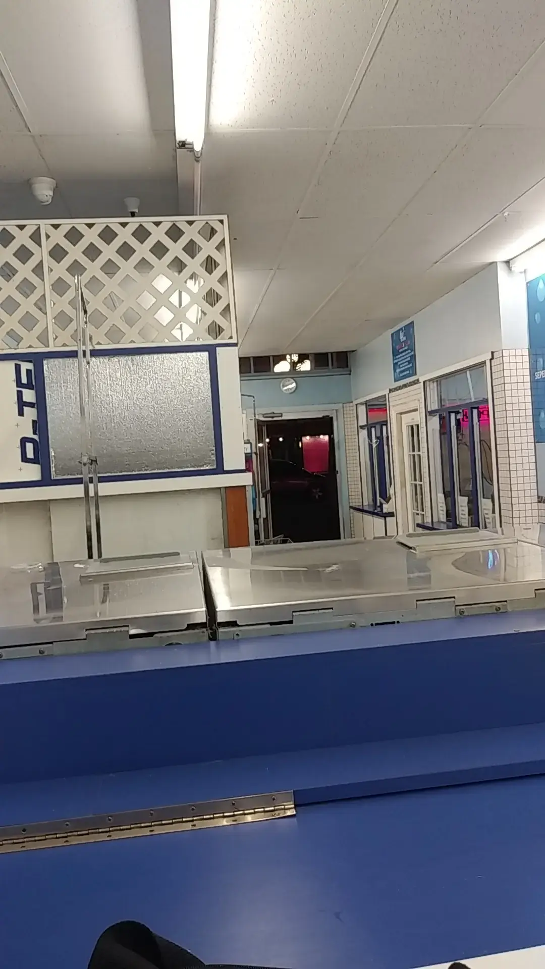 4th Ave Cleaners - Image 16