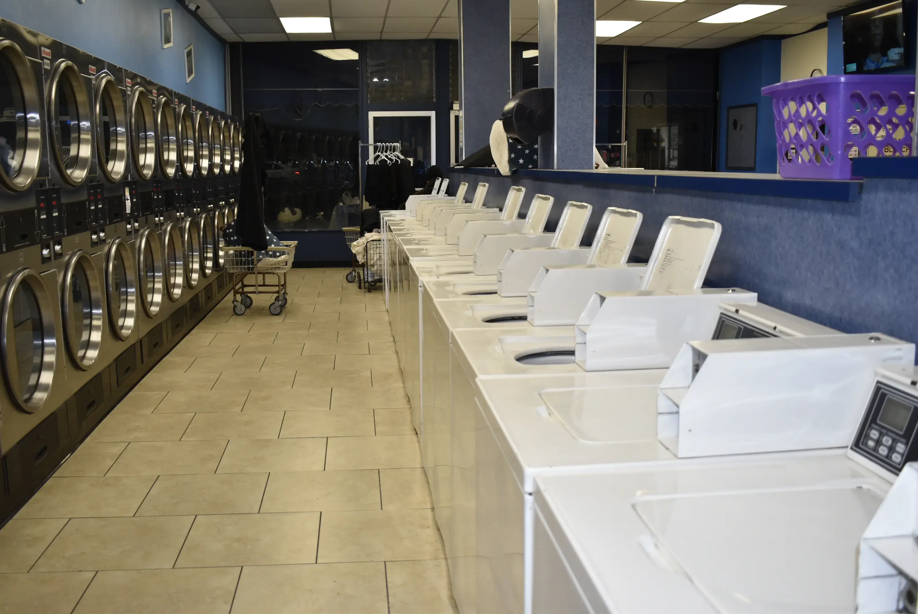 4th St Laundry thumbnail 2