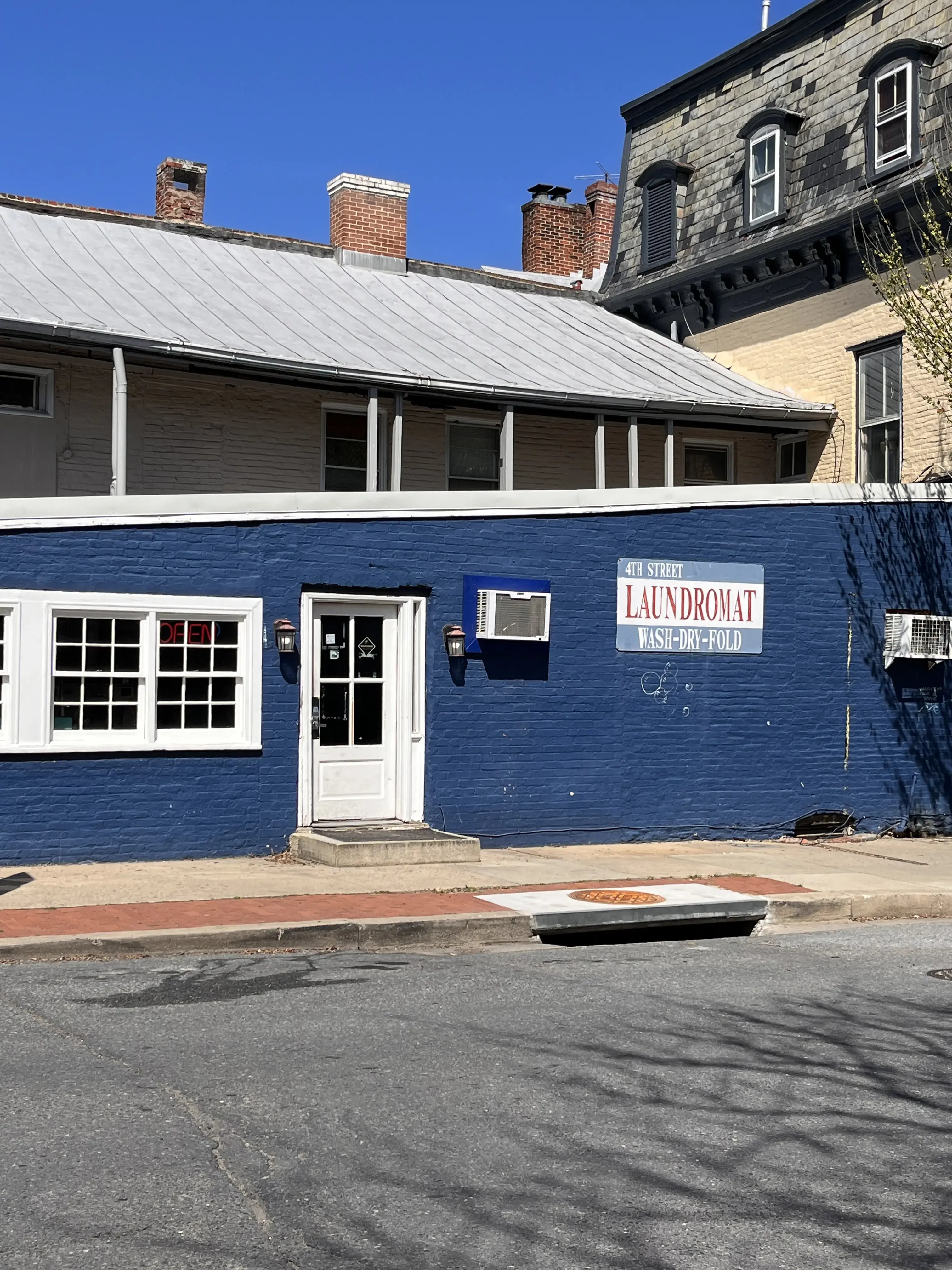 4th Street Laundromat thumbnail 3