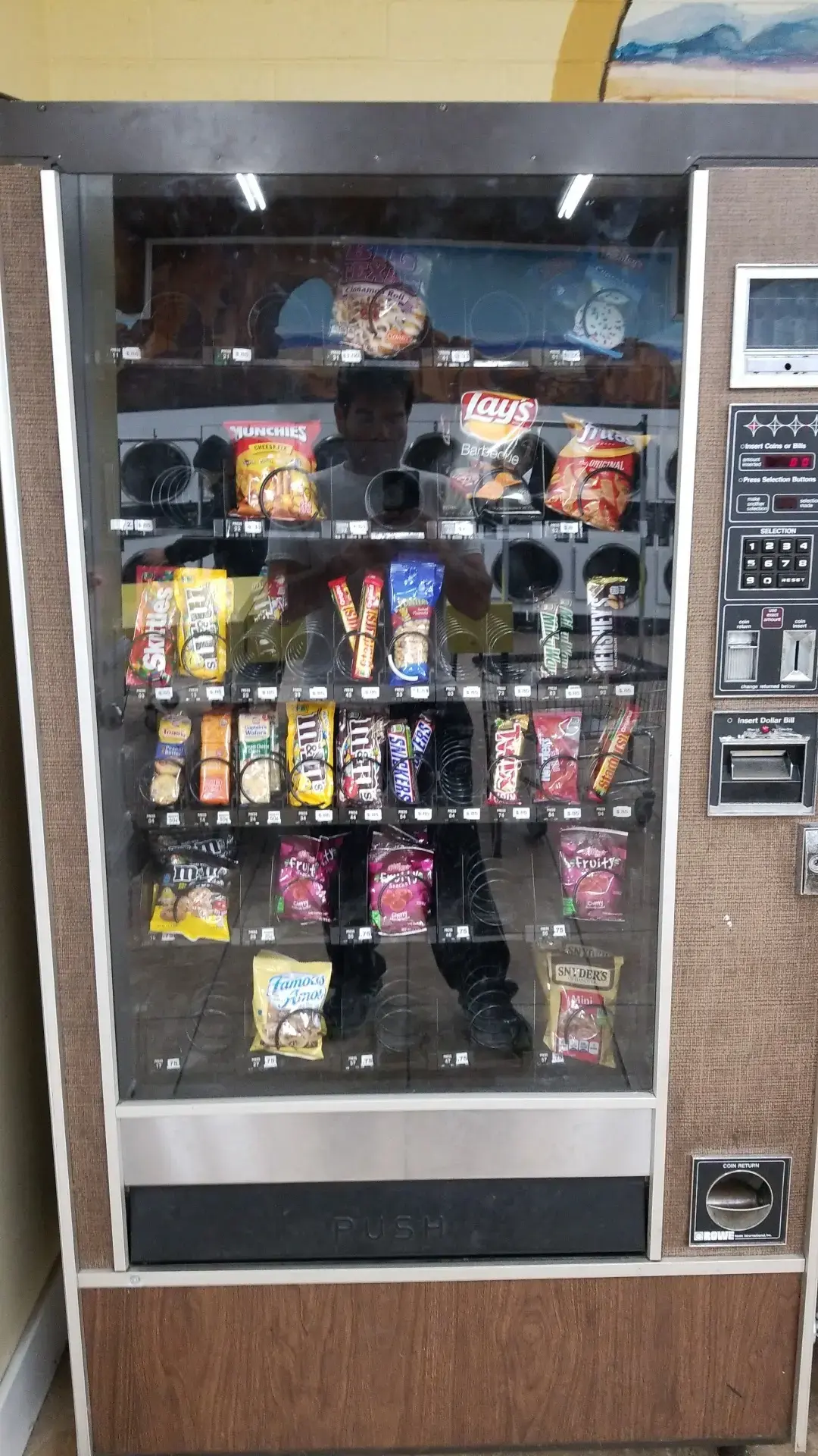 4th Street Laundry - Image 18