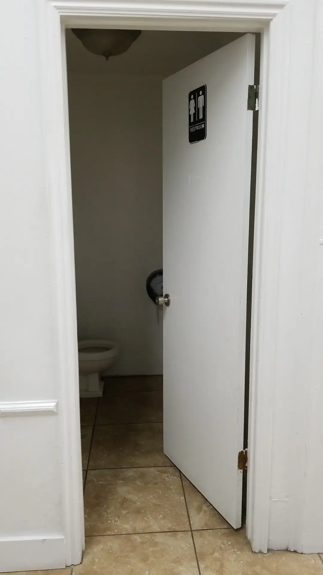 4th Street Laundry - Image 20