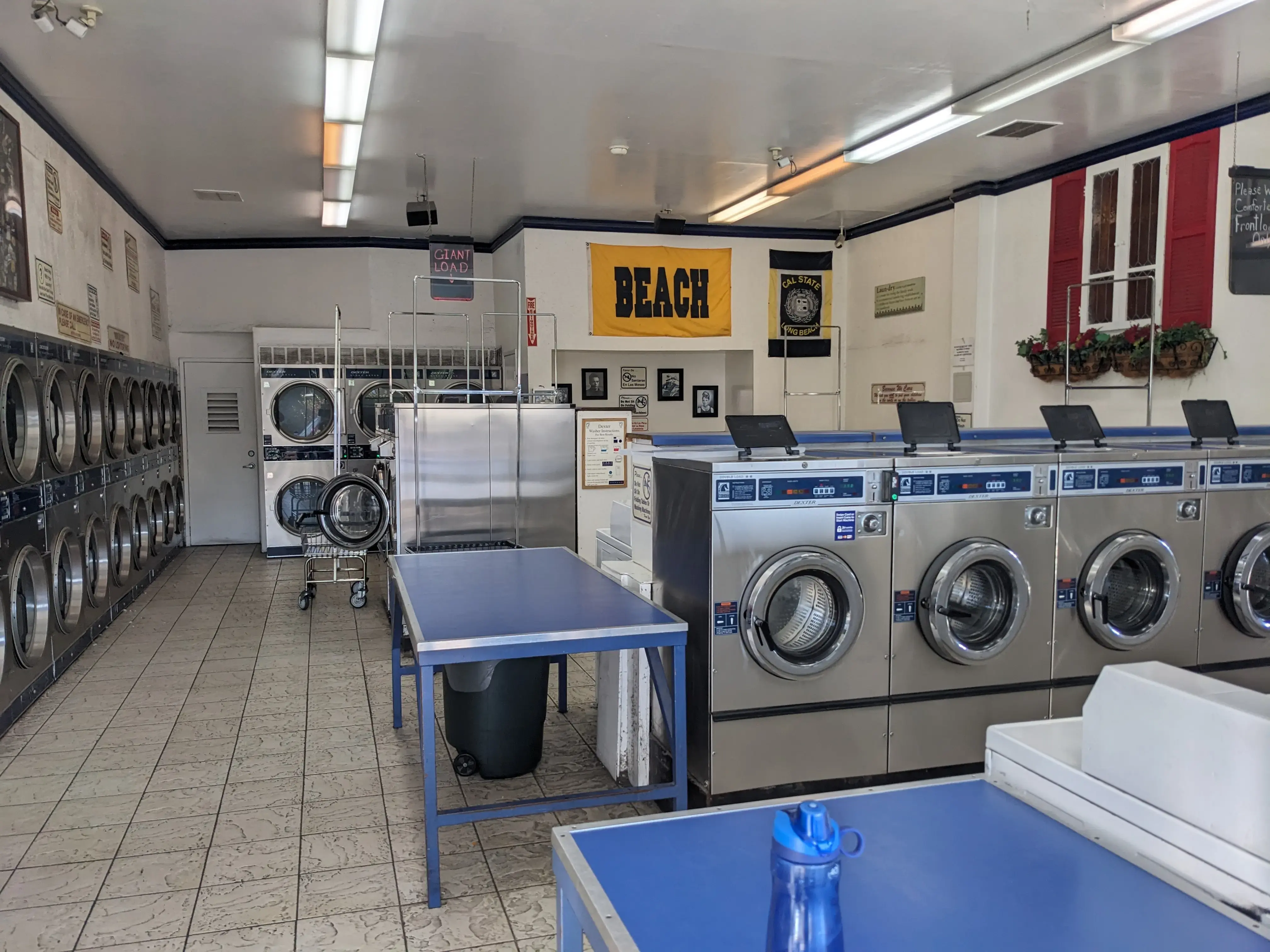 4th & Temple Laundromat thumbnail 1