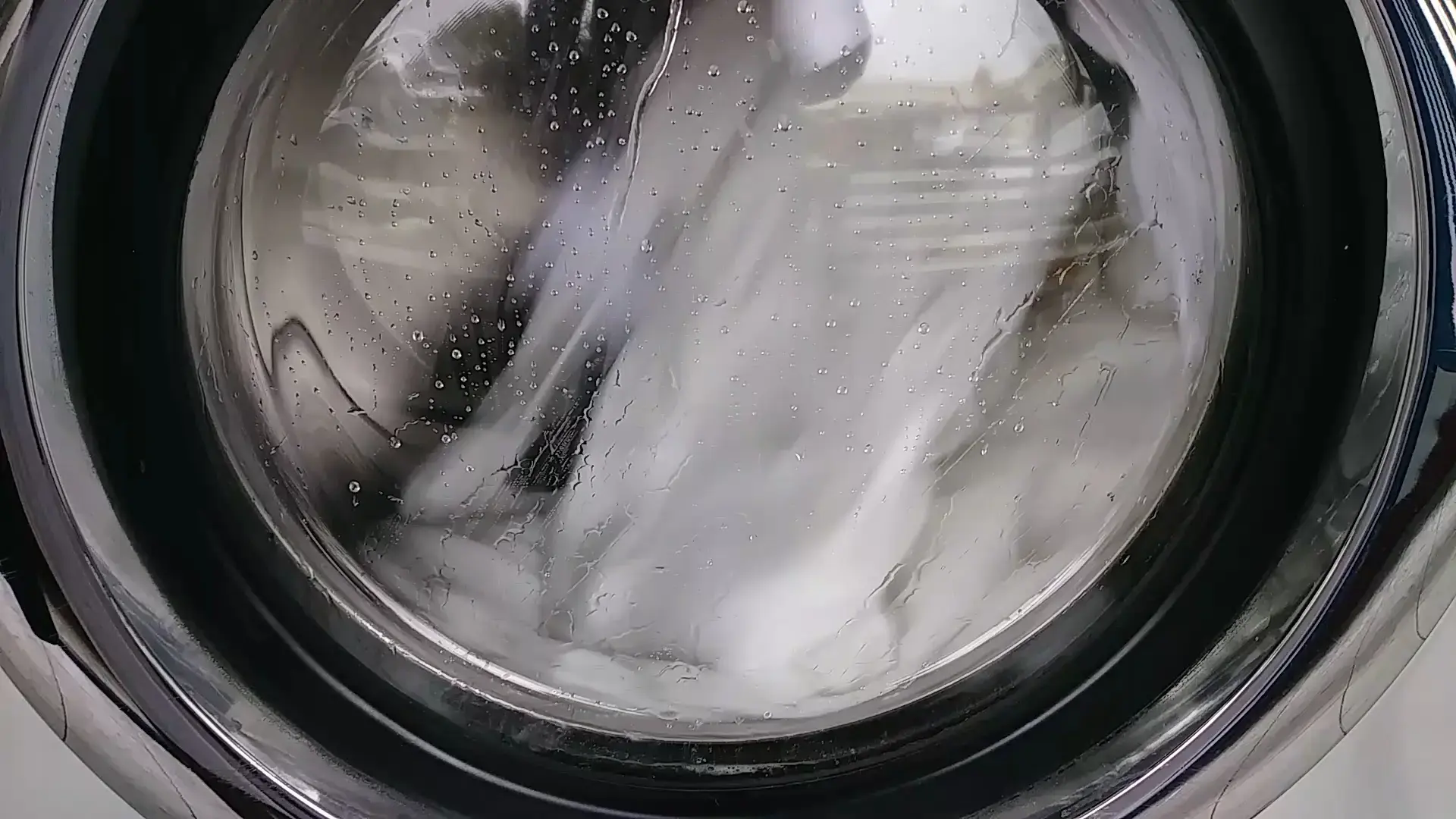 4th & Temple Laundromat thumbnail 19