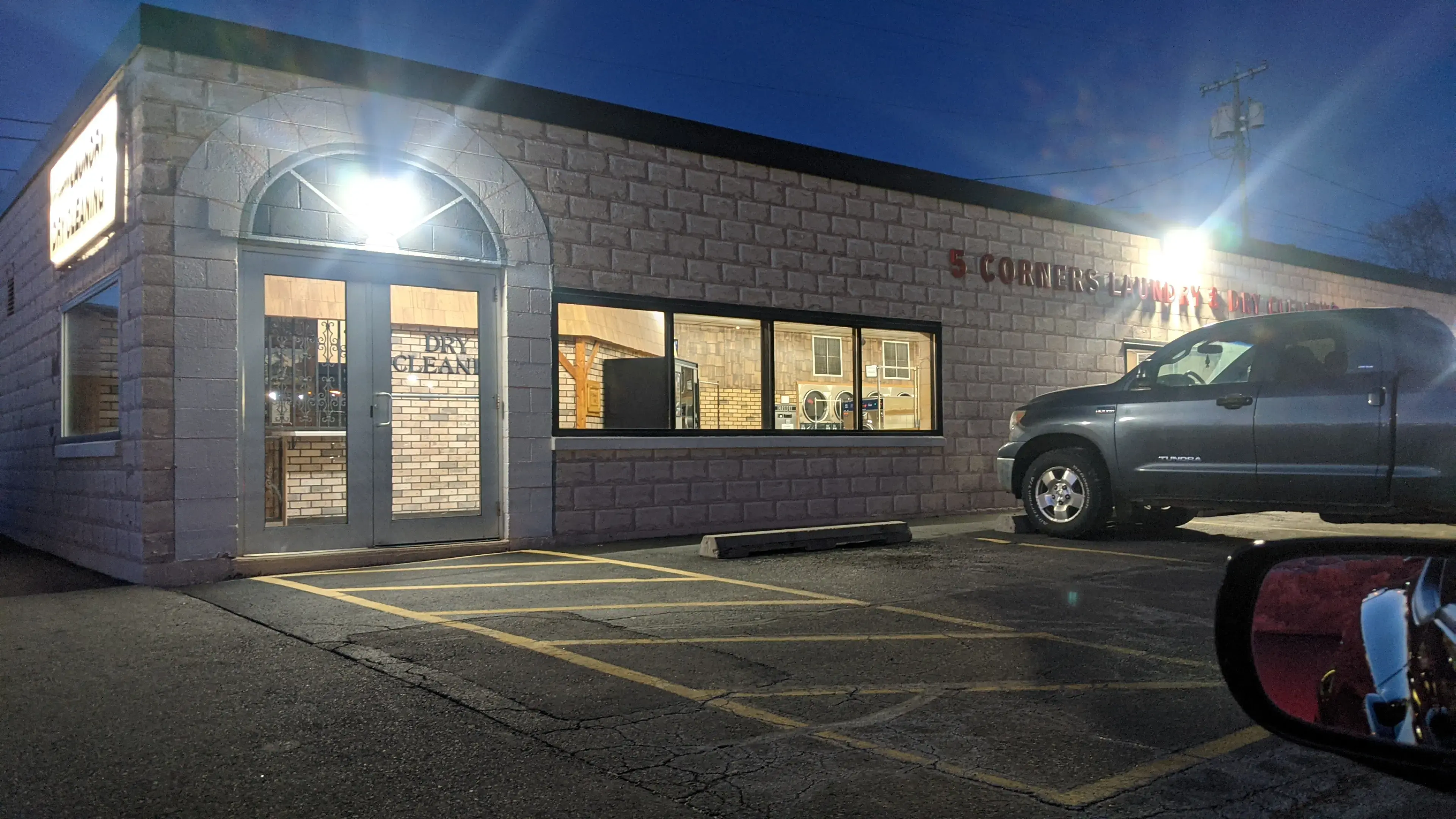 5 Corners Laundry & Dry Cleaning - Image 3
