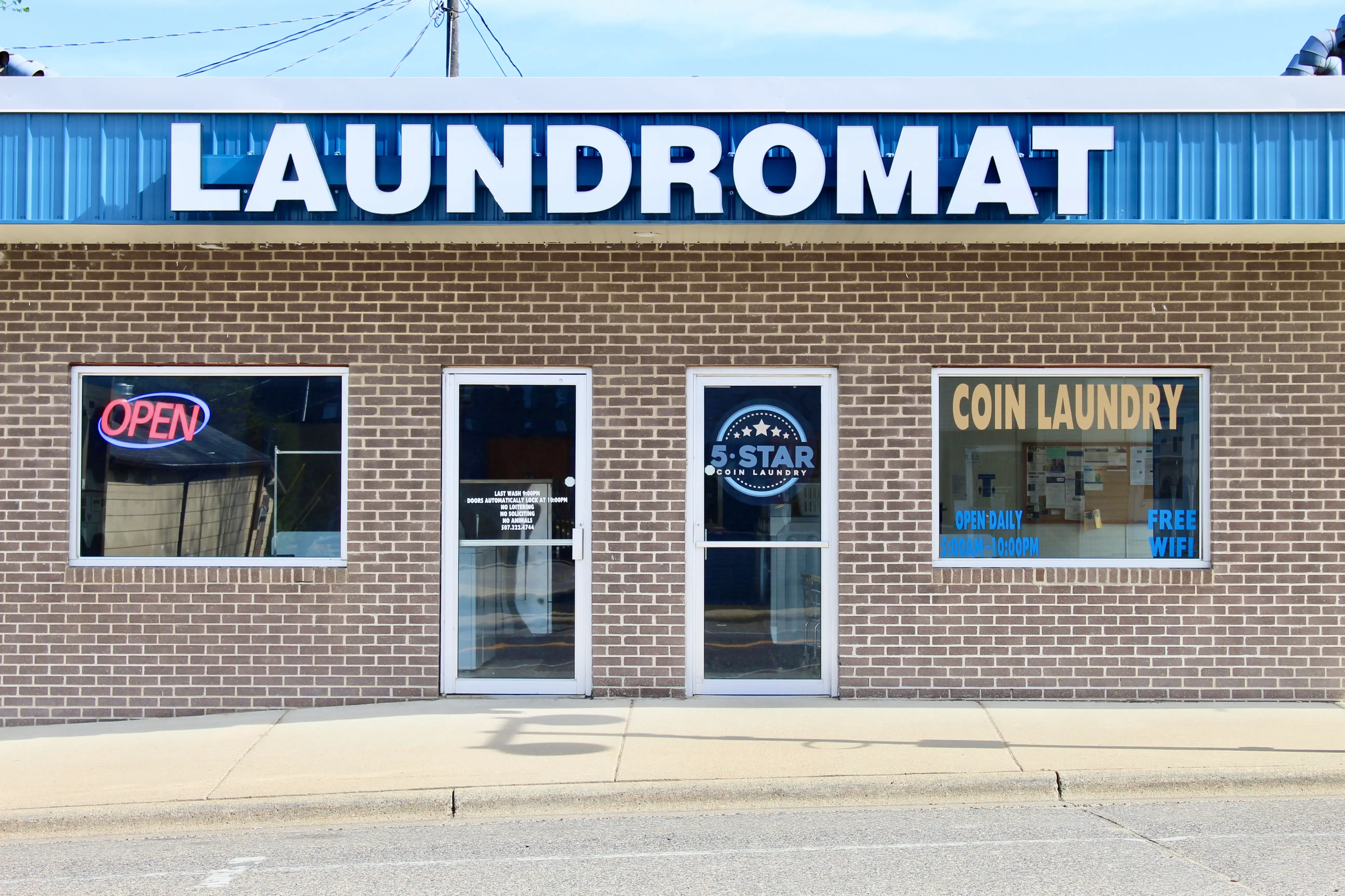 5 Star Coin Laundry - Image 1