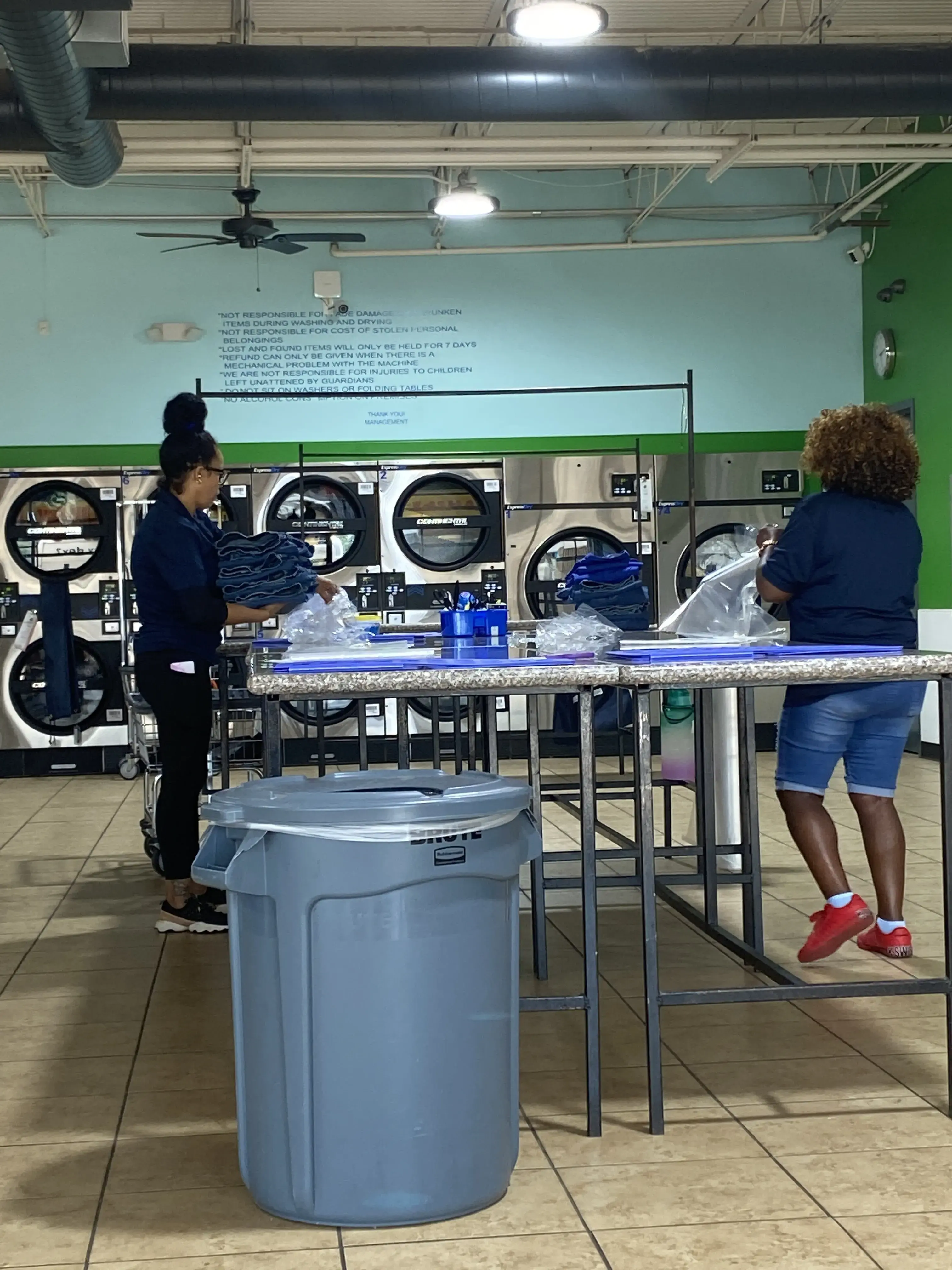 5 Star Washateria - Image 15