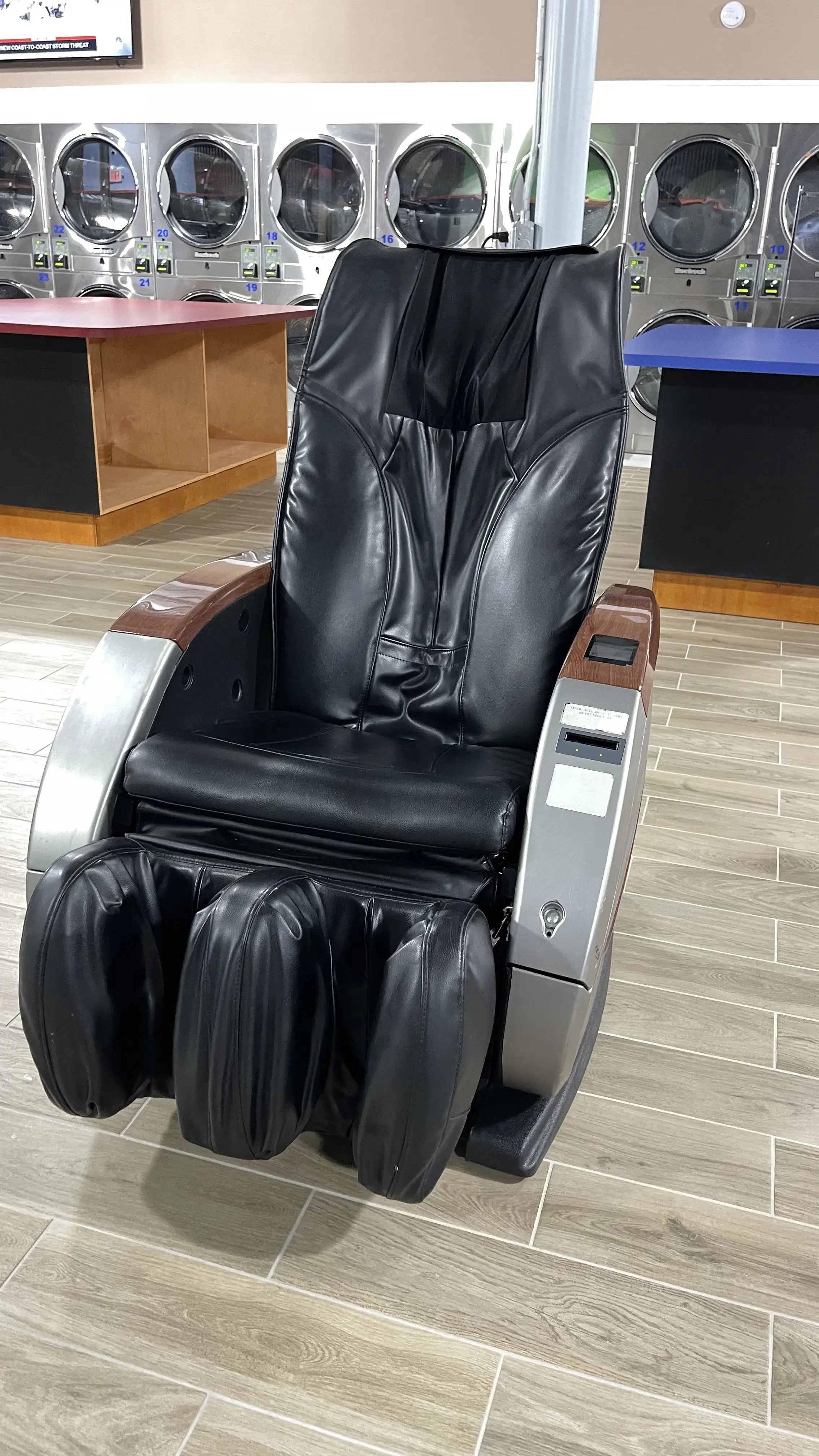 5 Star Washateria - Image 13