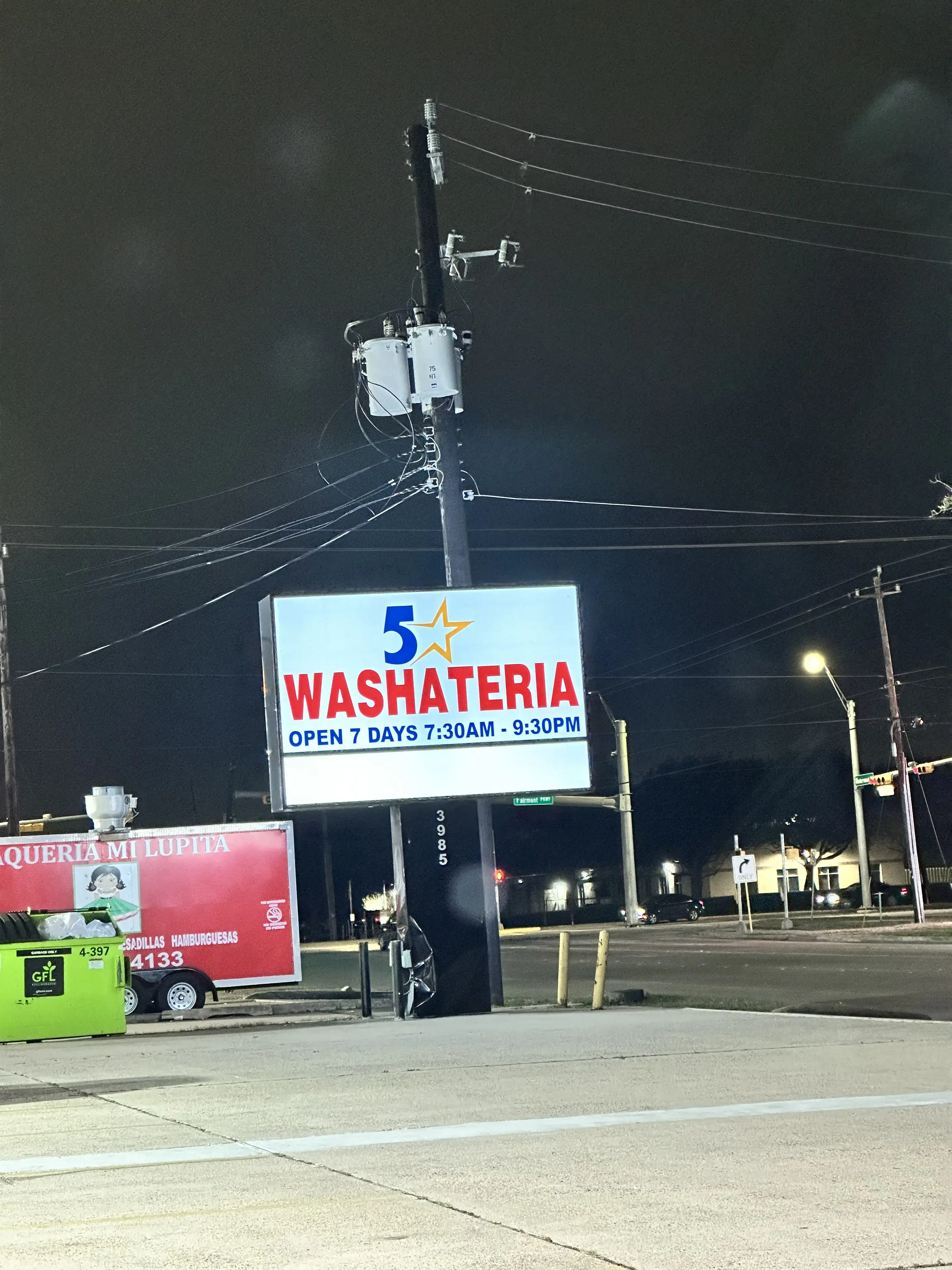 5 Star Washateria - Image 14