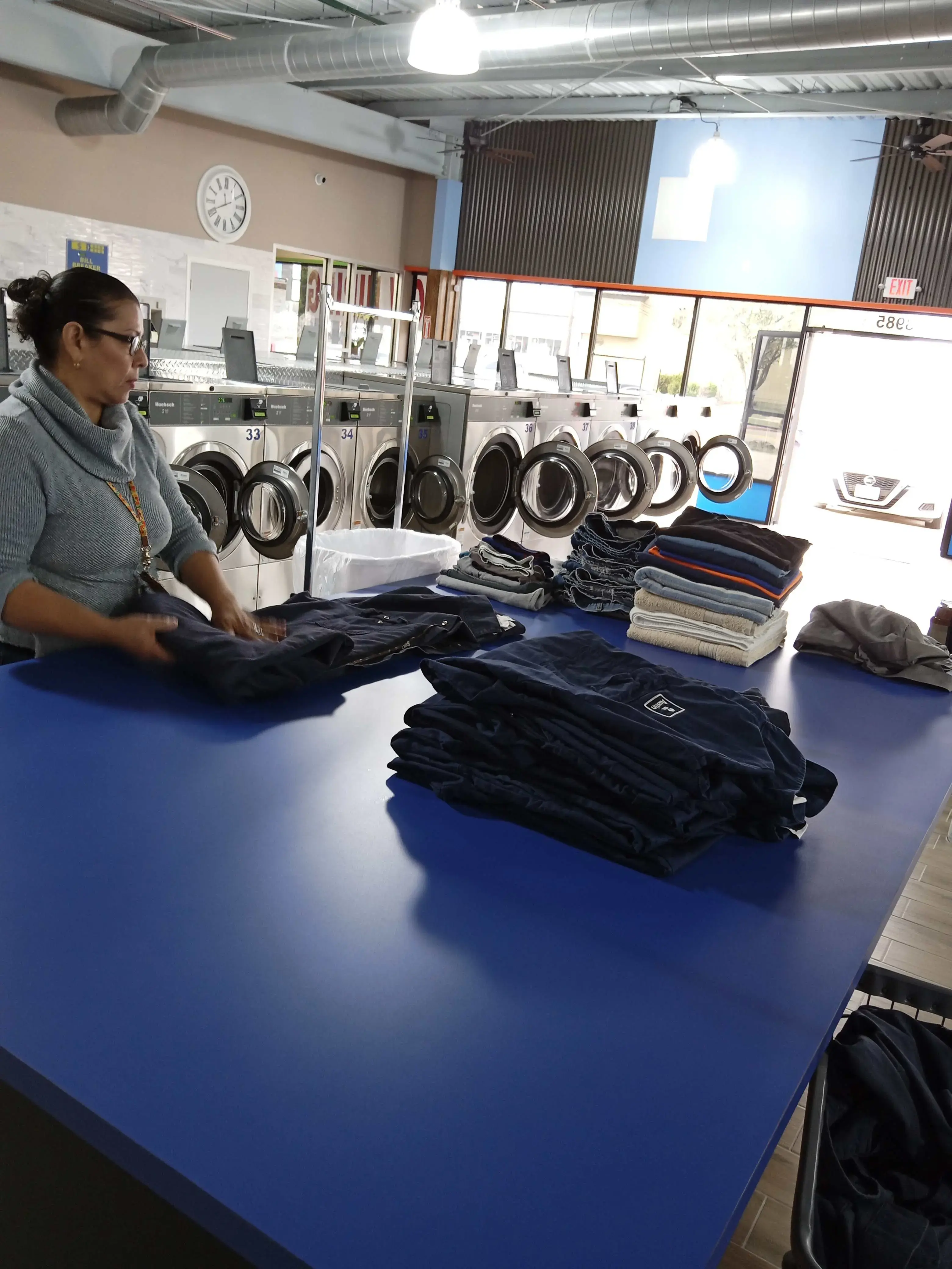 5 Star Washateria - Image 4