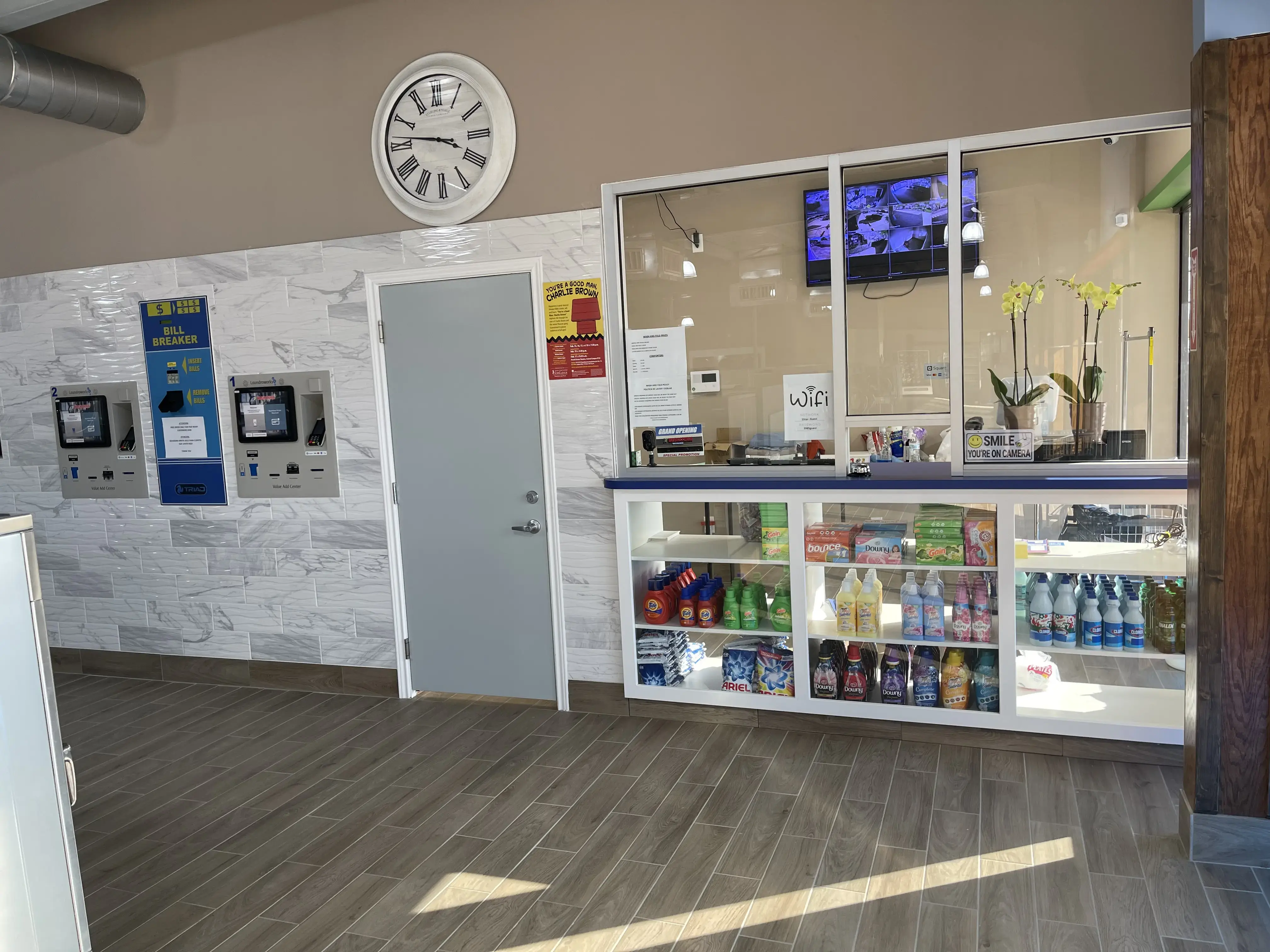 5 Star Washateria - Image 3