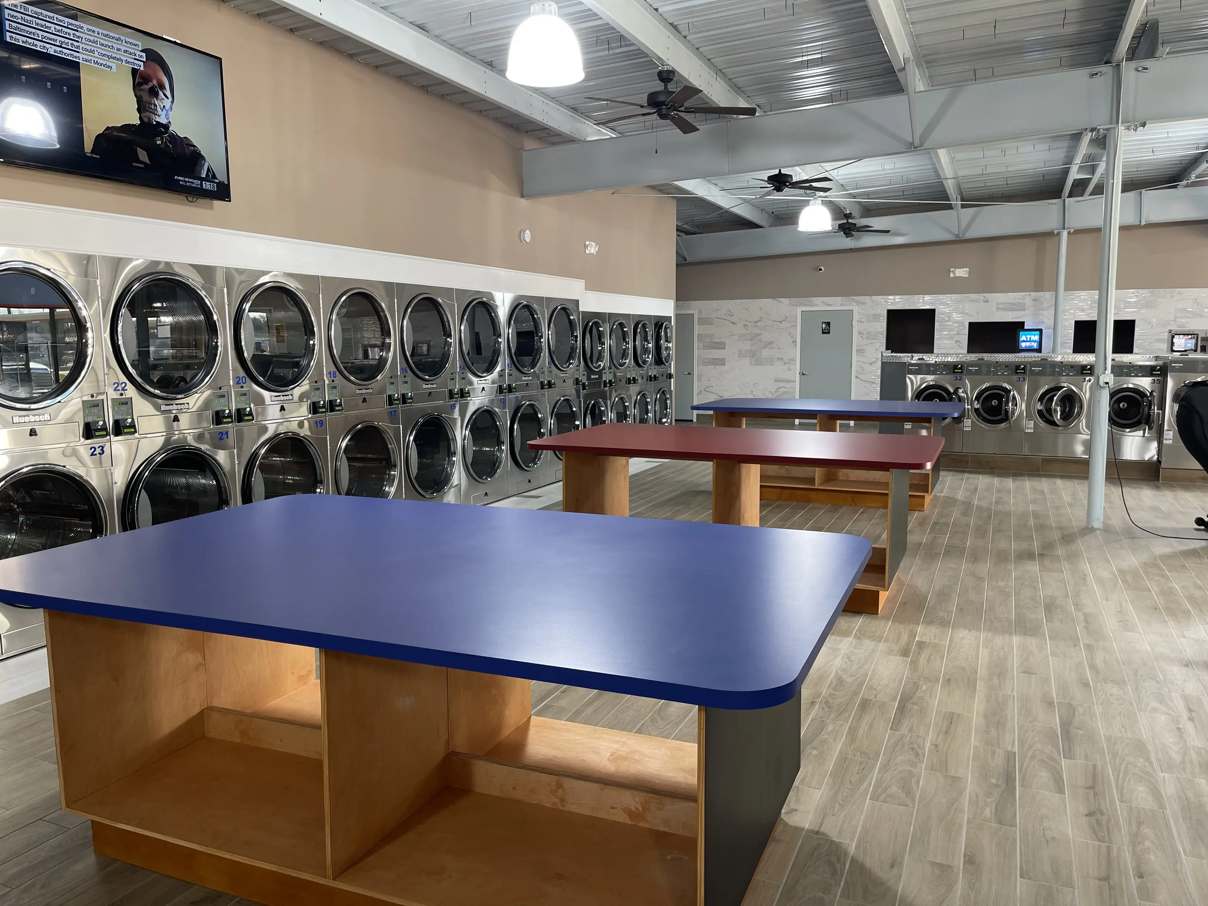 5 Star Washateria thumbnail 8