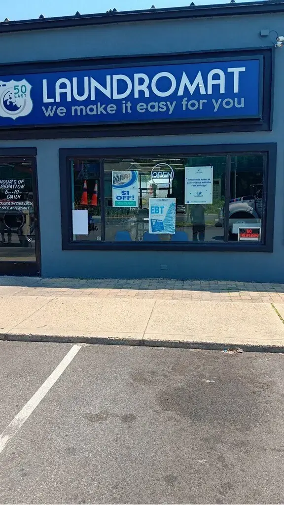 50 East Laundromat thumbnail 19