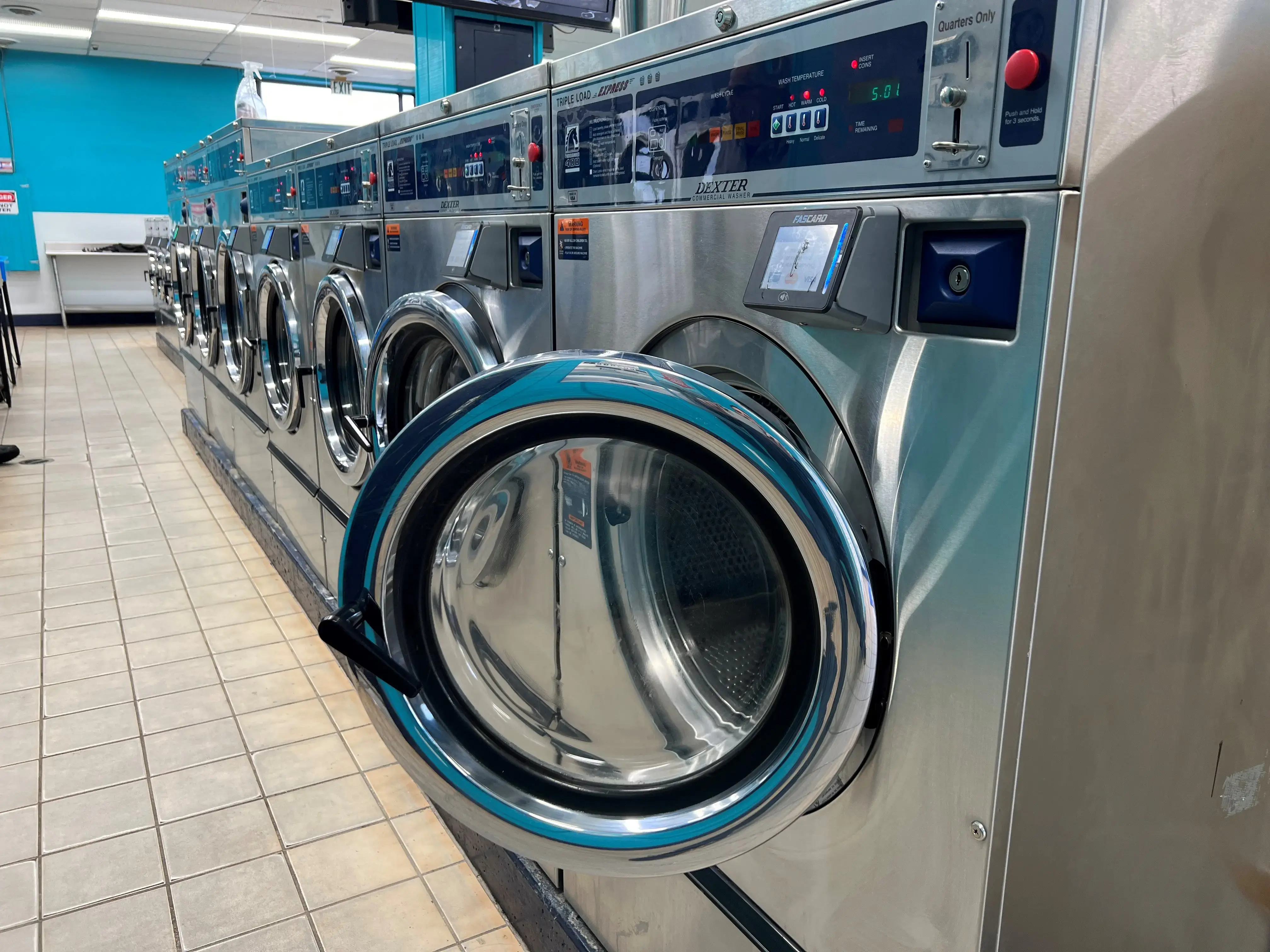 50 East Laundromat - Image 11
