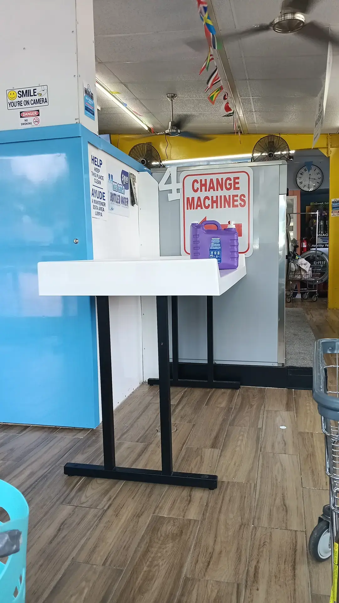 501 Washateria - Image 4