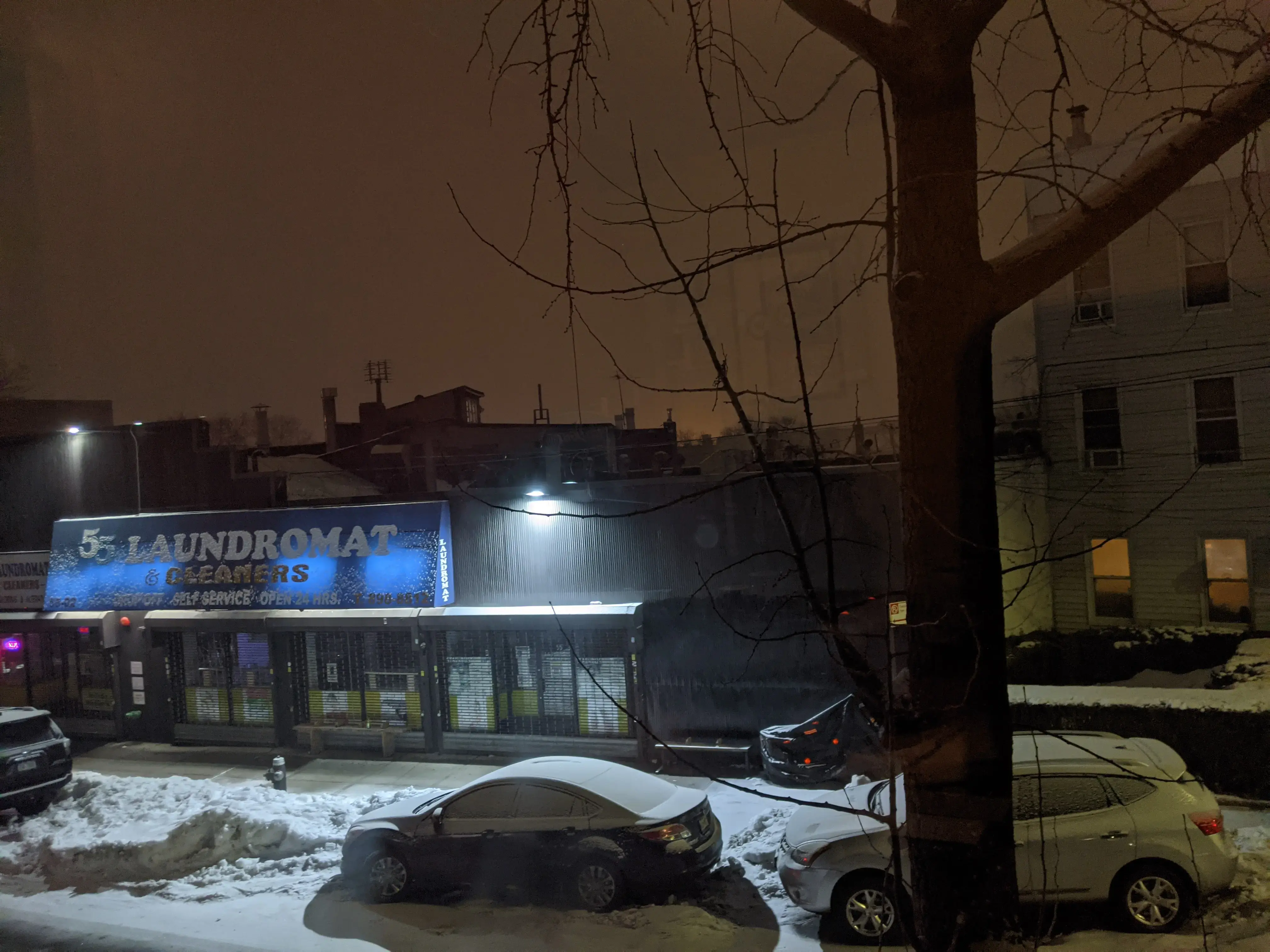 55 Roosevelt Laundromat - Image 5