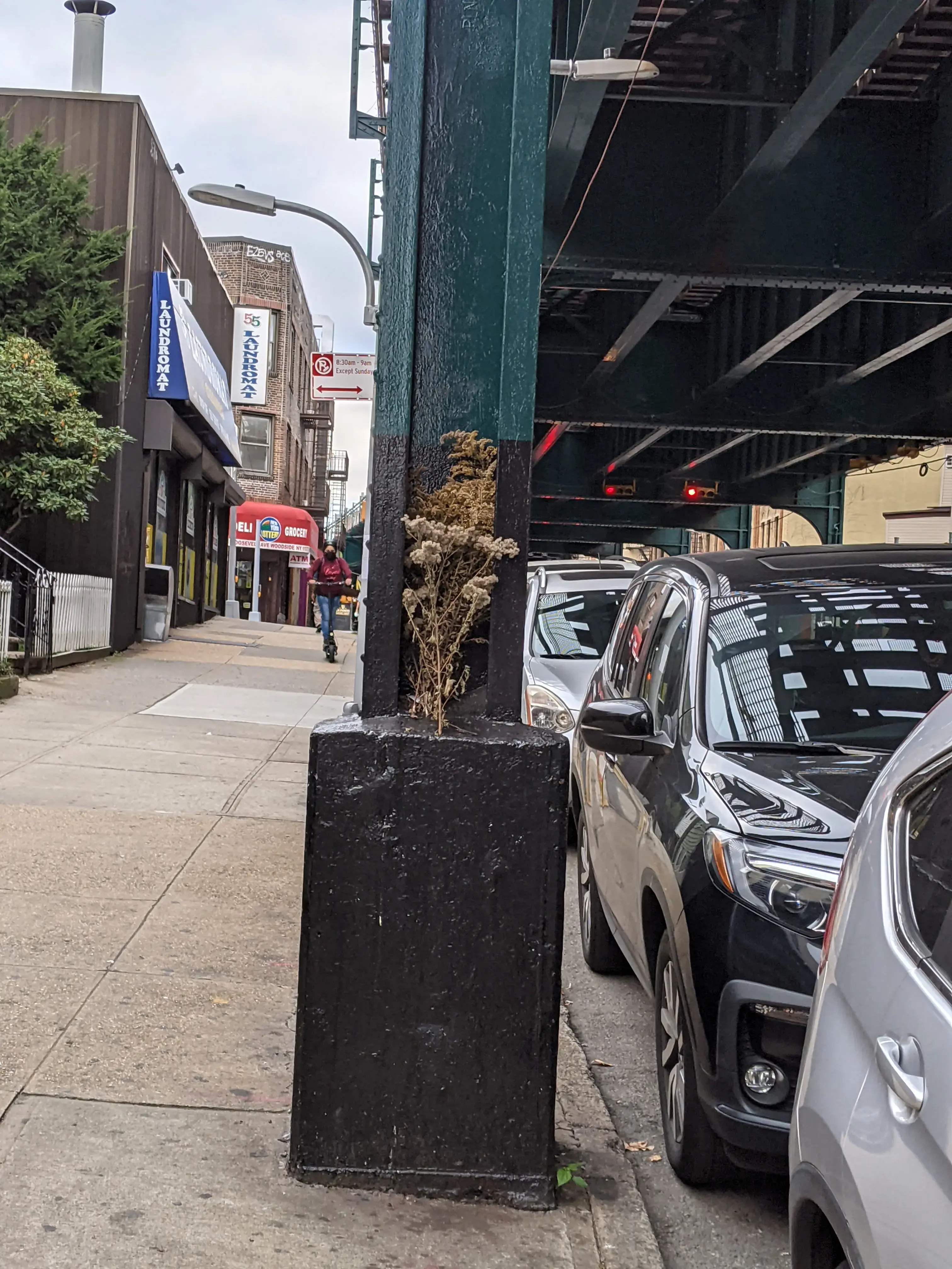 55 Roosevelt Laundromat - Image 14