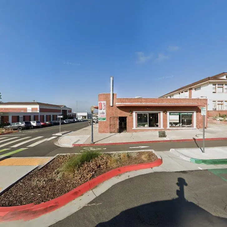 5th Avenue Cleaners thumbnail 12