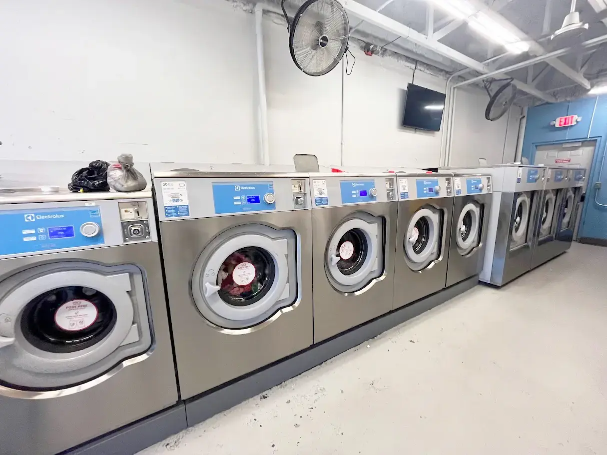 5th Street Laundromat location