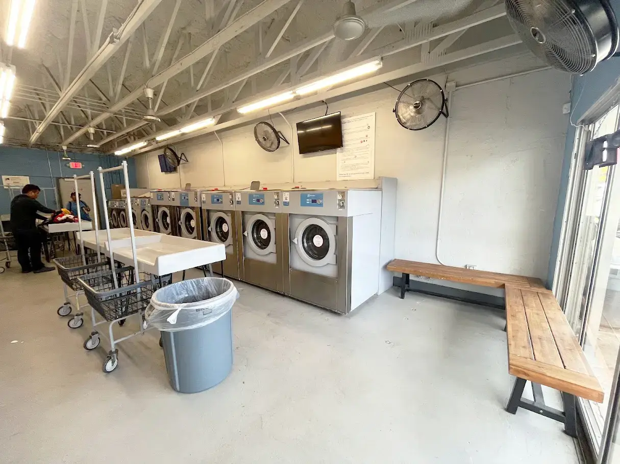 5th Street Laundromat thumbnail 6