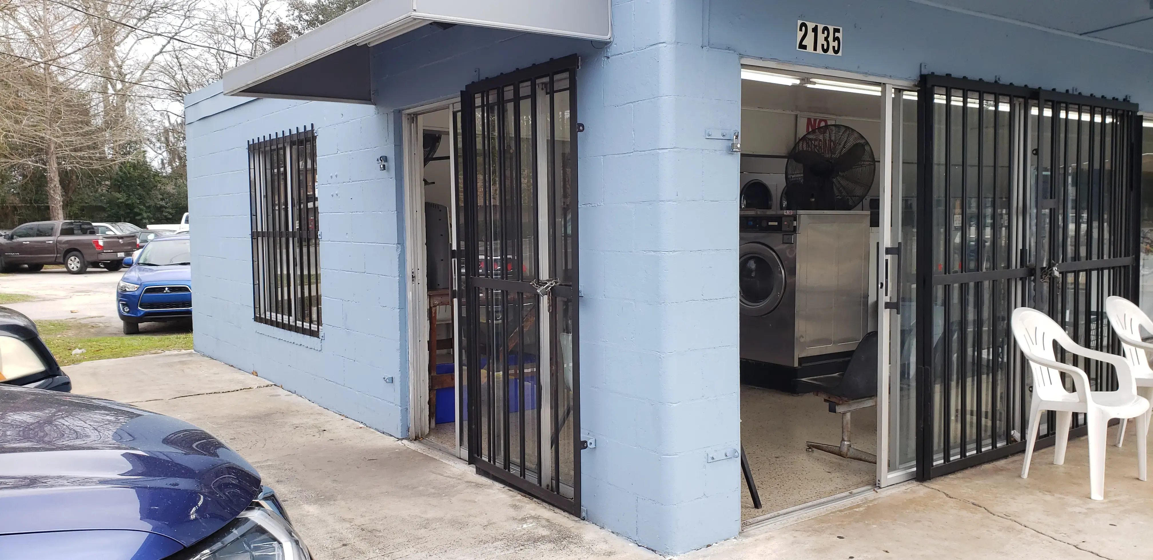 6th Street Coin Laundry - Image 15
