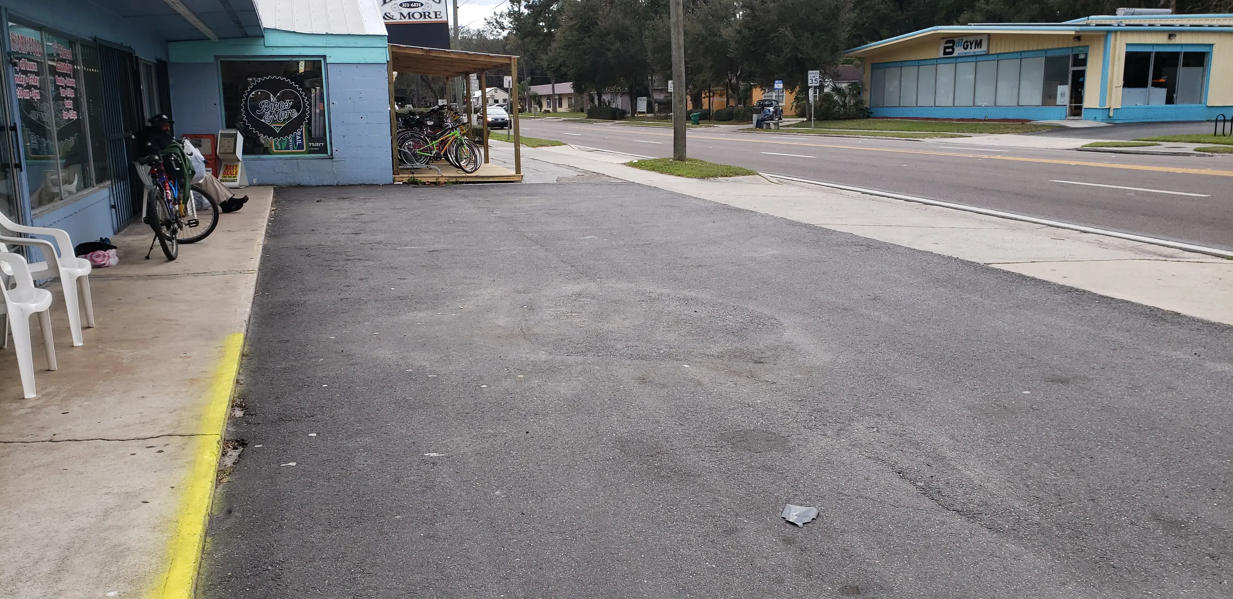 6th Street Coin Laundry thumbnail 10