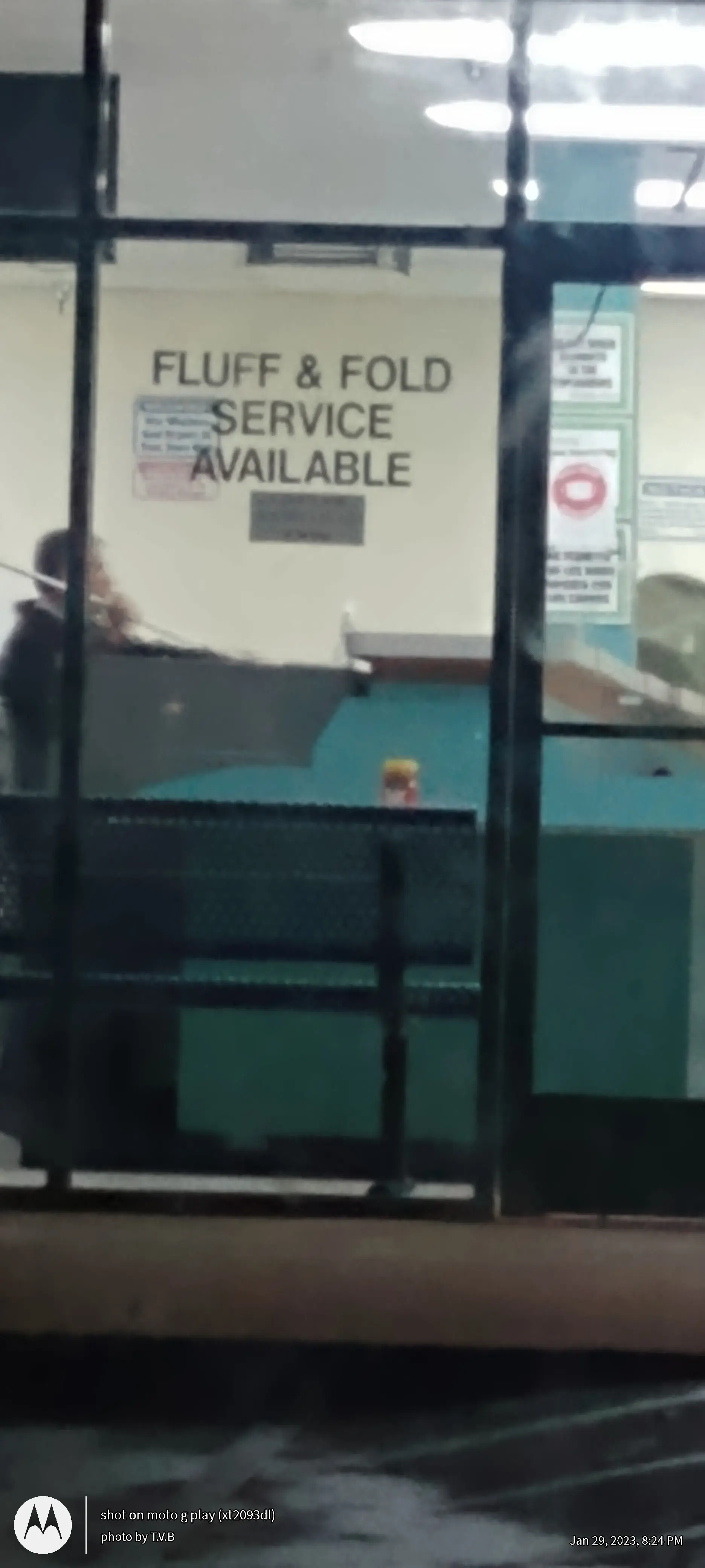 6th Street Laundromat thumbnail 14