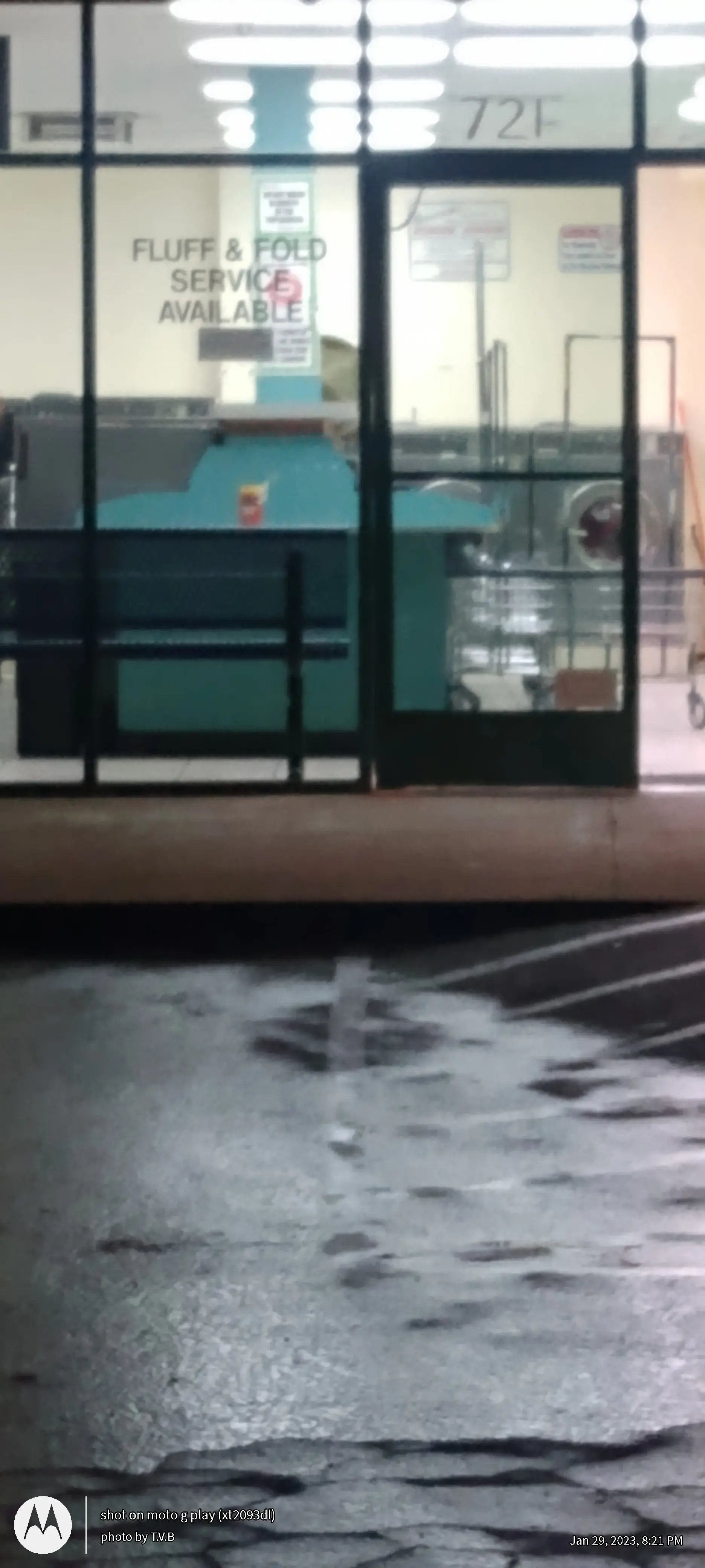 6th Street Laundromat thumbnail 5