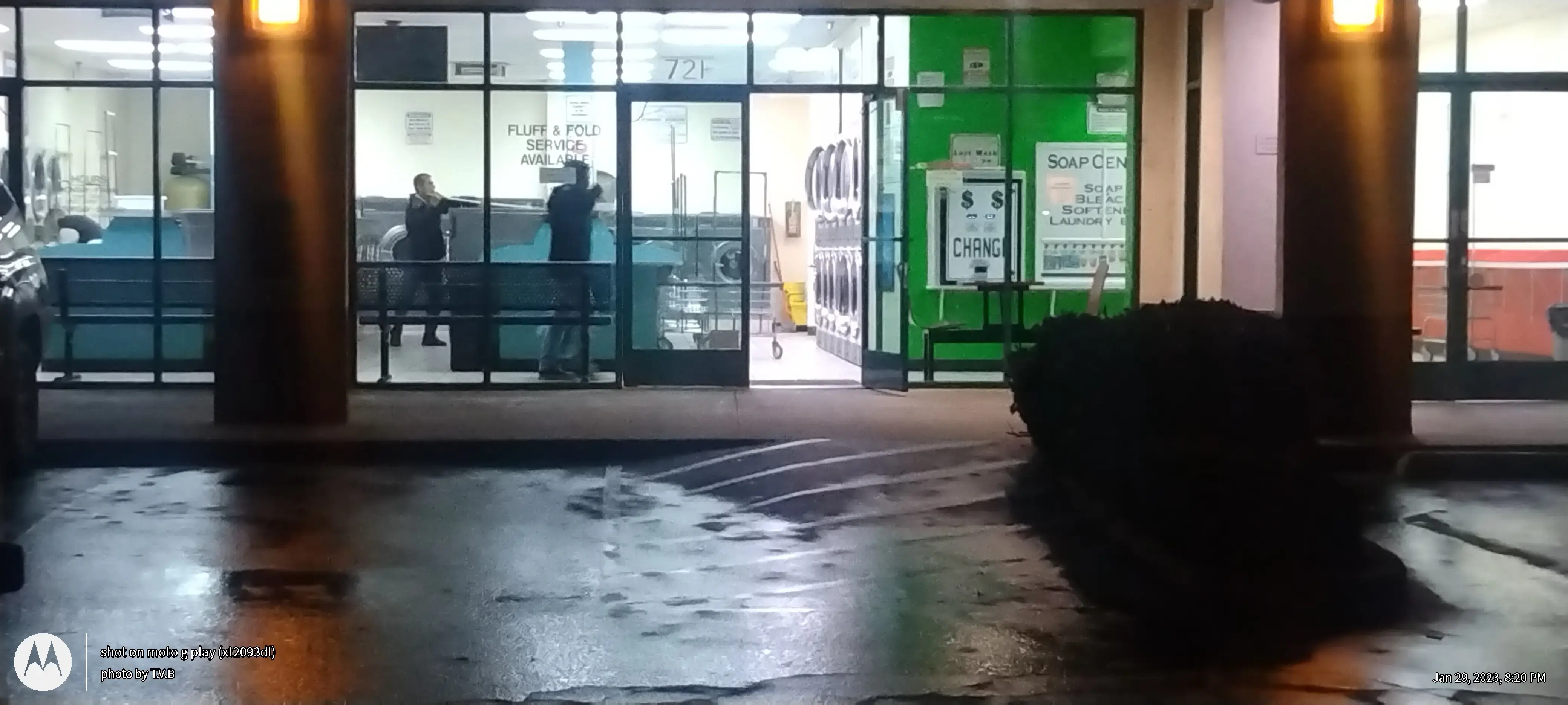 6th Street Laundromat thumbnail 10