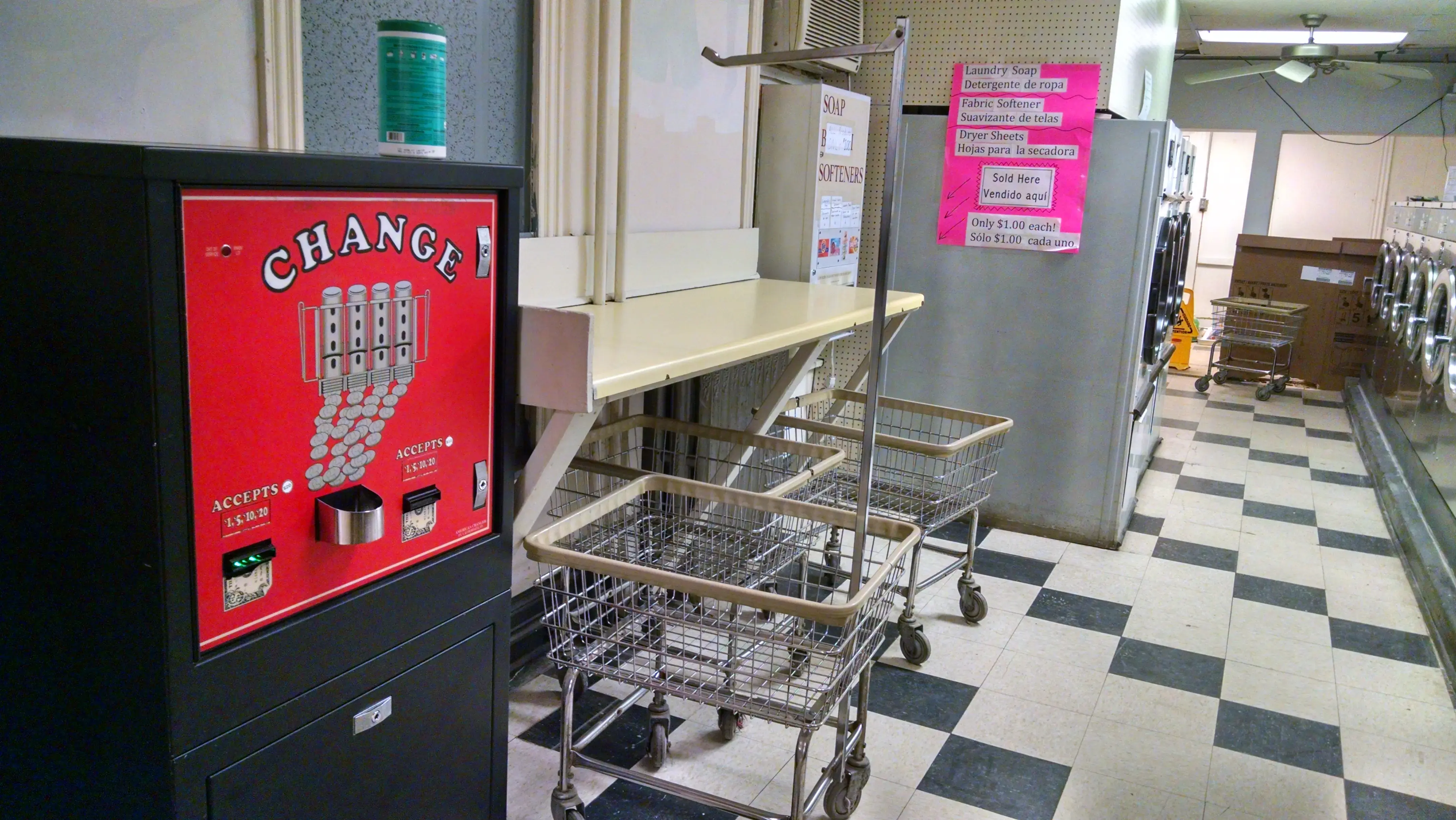 6th Street Laundromat - Image 4