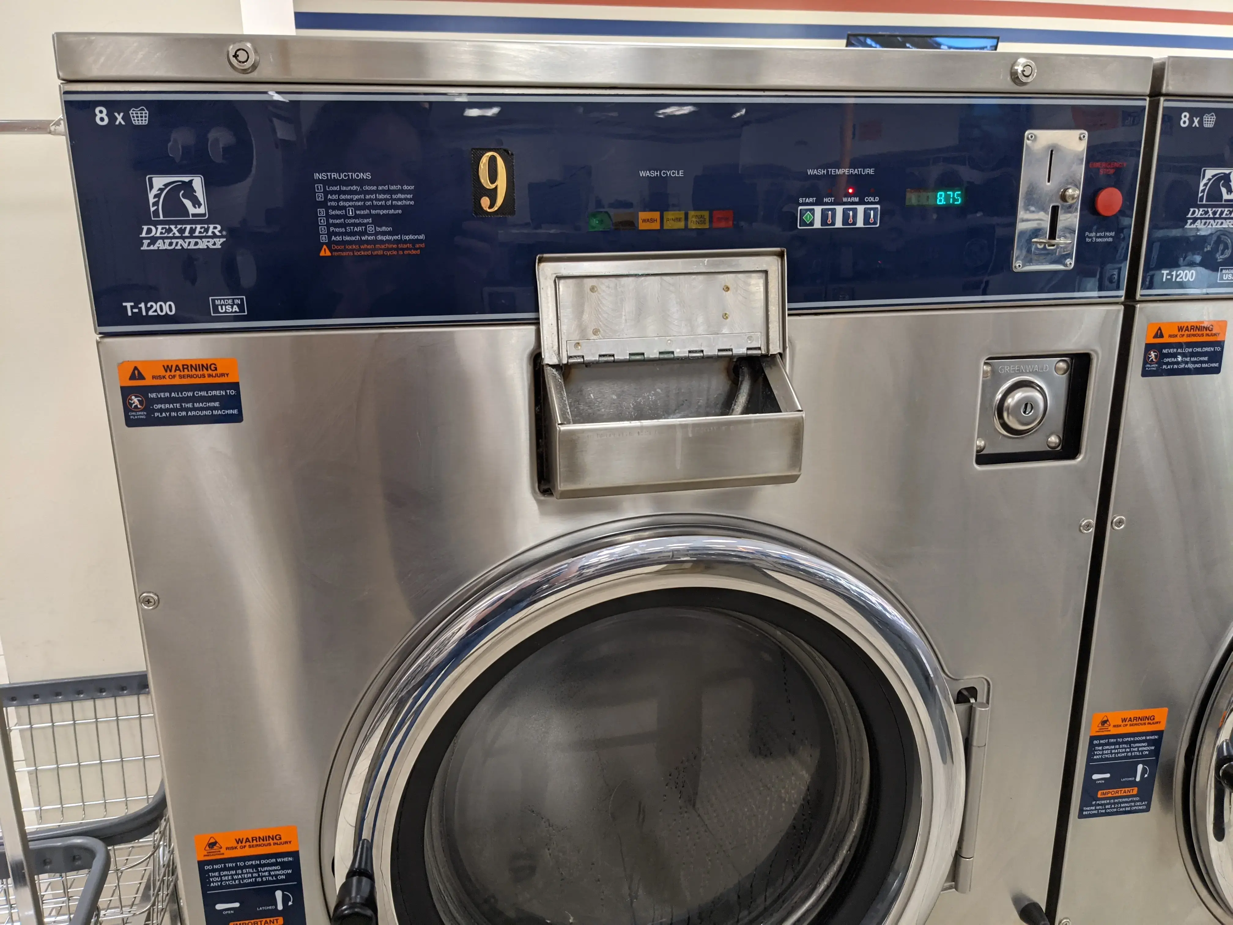 7 Star Laundromat - Image 15