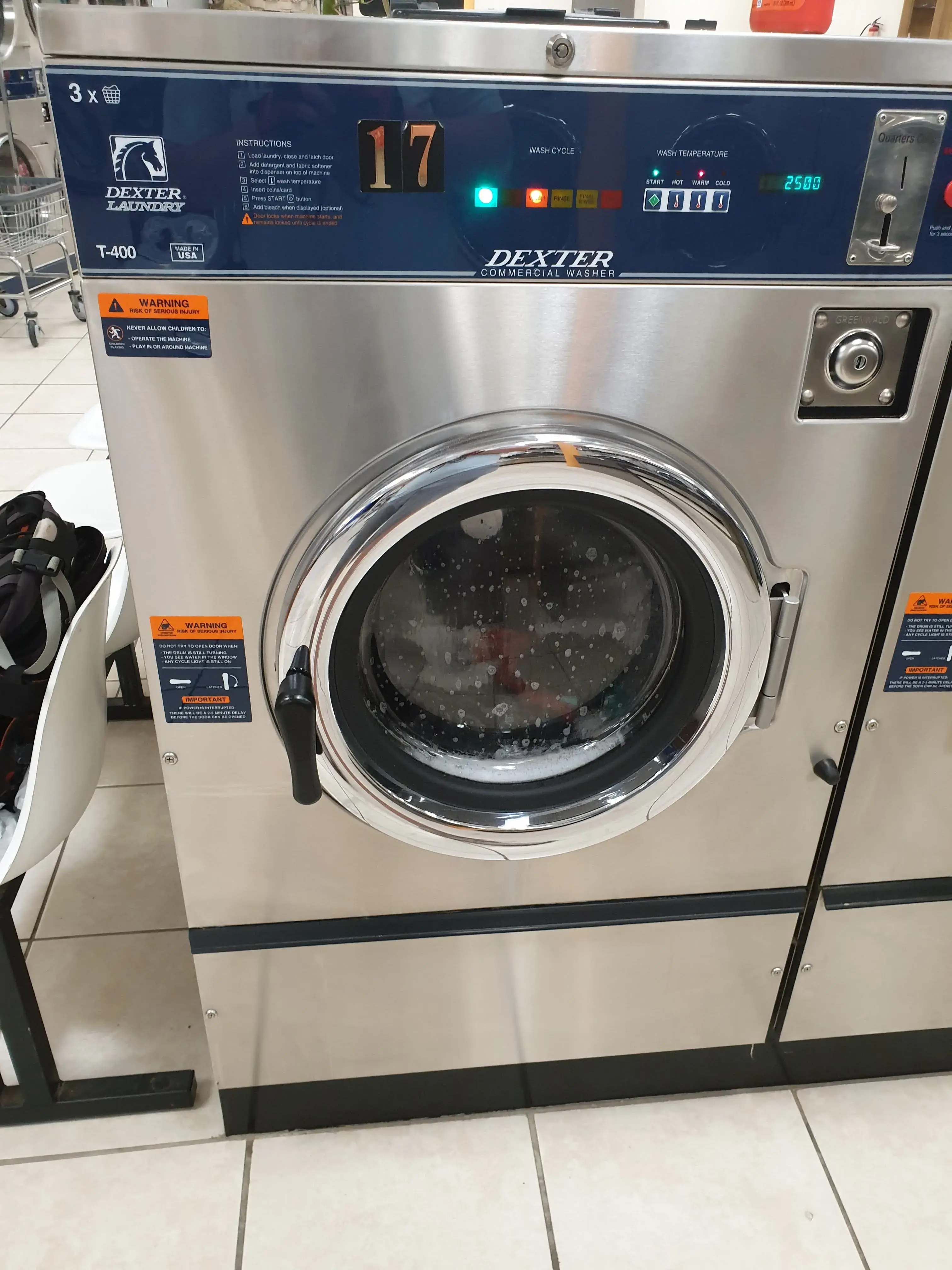 7 Star Laundromat thumbnail 19